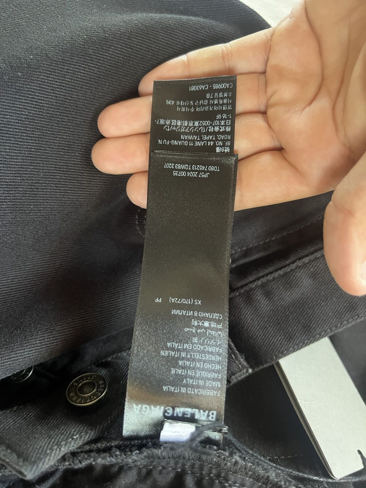 Balenciaga BALENCIAGA Loose-Cut Denim Jeans Black Size US 30 / EU 46 - 16 Thumbnail