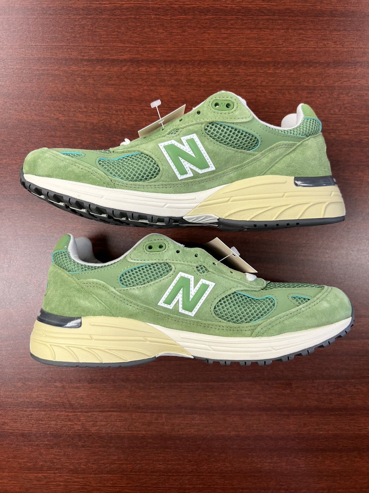 New Balance New Balance 993 Chive Size US 8 / EU 41 - 2 Thumbnail