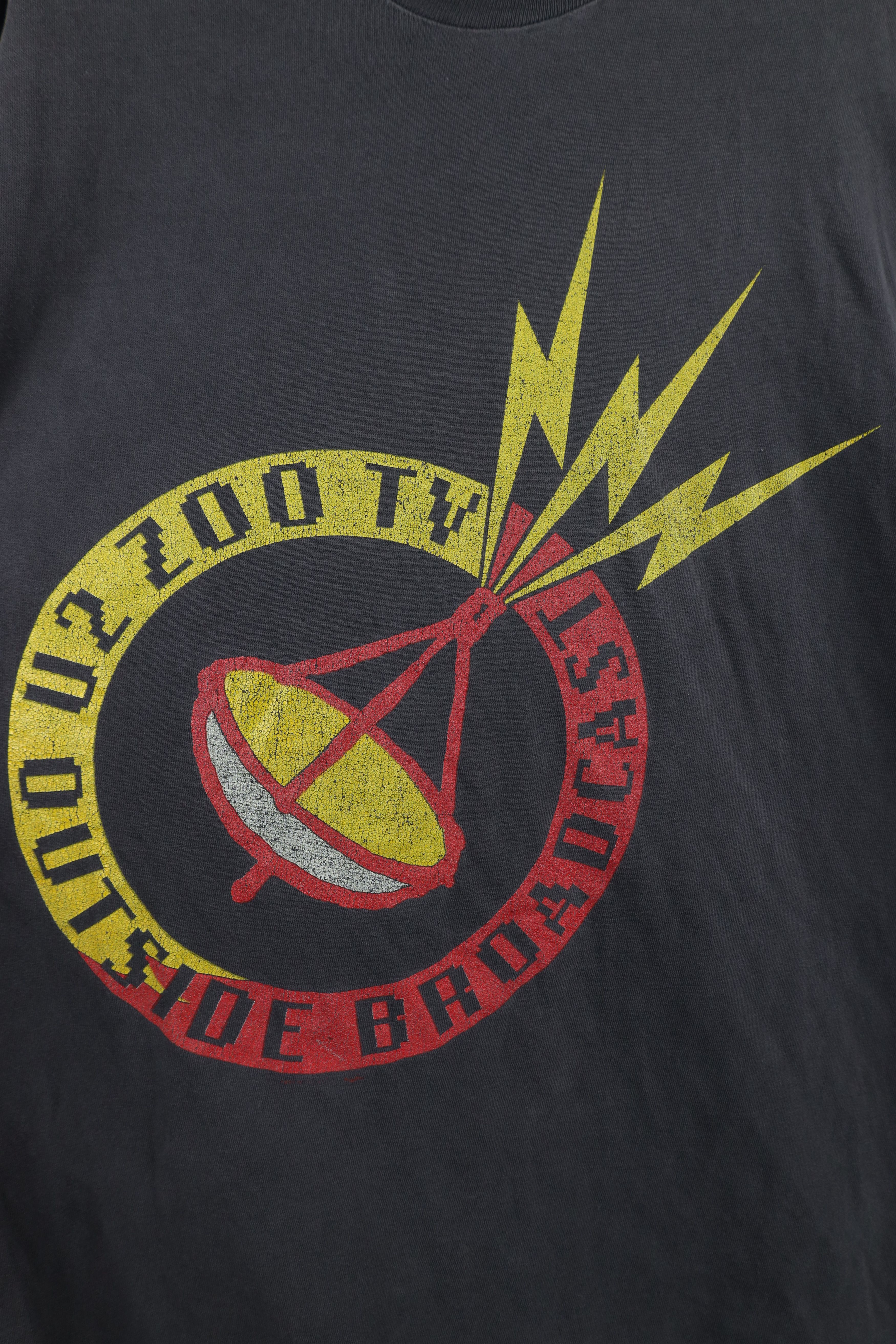 Vintage Vintage 90s Outside Broadcast Tour U2 Band T-Shirt USA Size US L / EU 52-54 / 3 - 4 Thumbnail