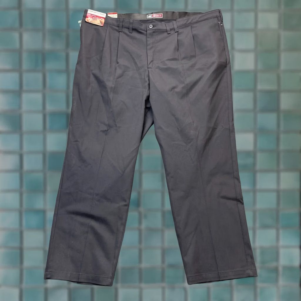 Lee Lee Pants Mens 50x32 Gray Chino Relaxed Fit Wrinkle Resistant Pleated Shirt? (Note: Original is pants, not shirt) Size US 34 / EU 50 - 1 Thumbnail