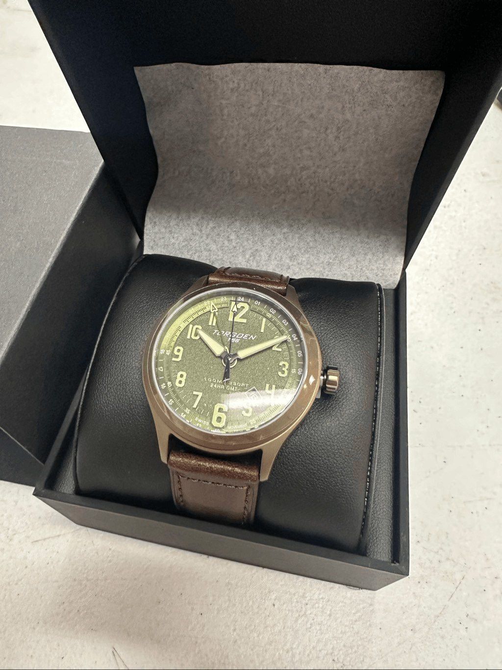 Other New Torgoen TN-1303 T56 44mm Green Sapphire GMT Leather Str Size ONE SIZE - 4 Thumbnail