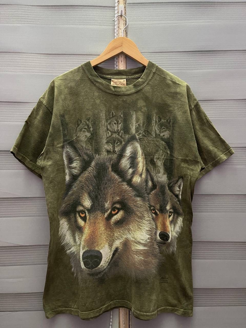 The Mountain Vintage Y2K The Mountain Husky Wolf Tie Dye TShirt Size US XL / EU 56 / 4 - 1 Thumbnail