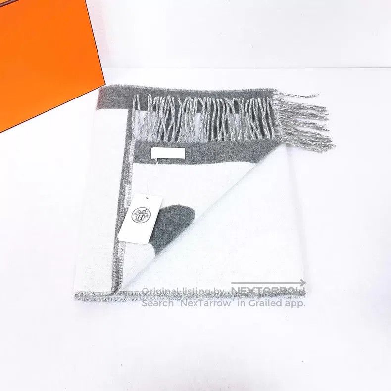 Hermes Hermes Horse Head Scarf Size ONE SIZE - 5 Thumbnail