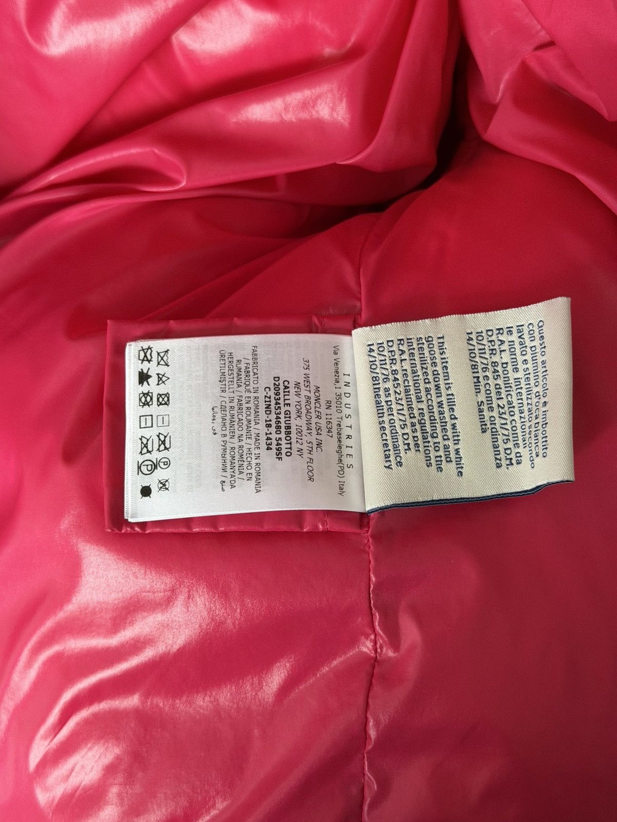 Moncler Moncler Fuchsia Caille Velvet Puffer Jacket Coat Pink Size XS / US 0-2 / IT 36-38 - 18 Thumbnail