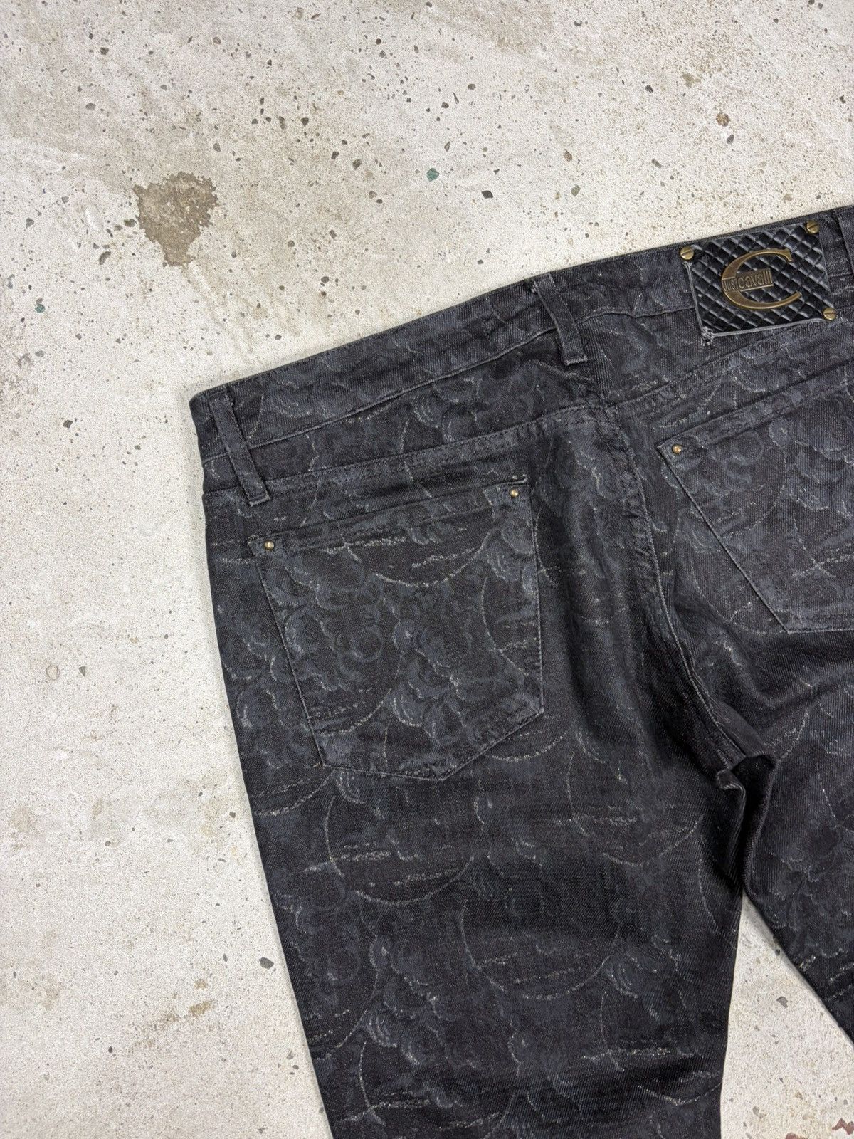 Just Cavalli 2000s Just Roberto Cavalli Abstract Floral Print Black Jeans Size 30" / US 8 / IT 44 - 17 Thumbnail