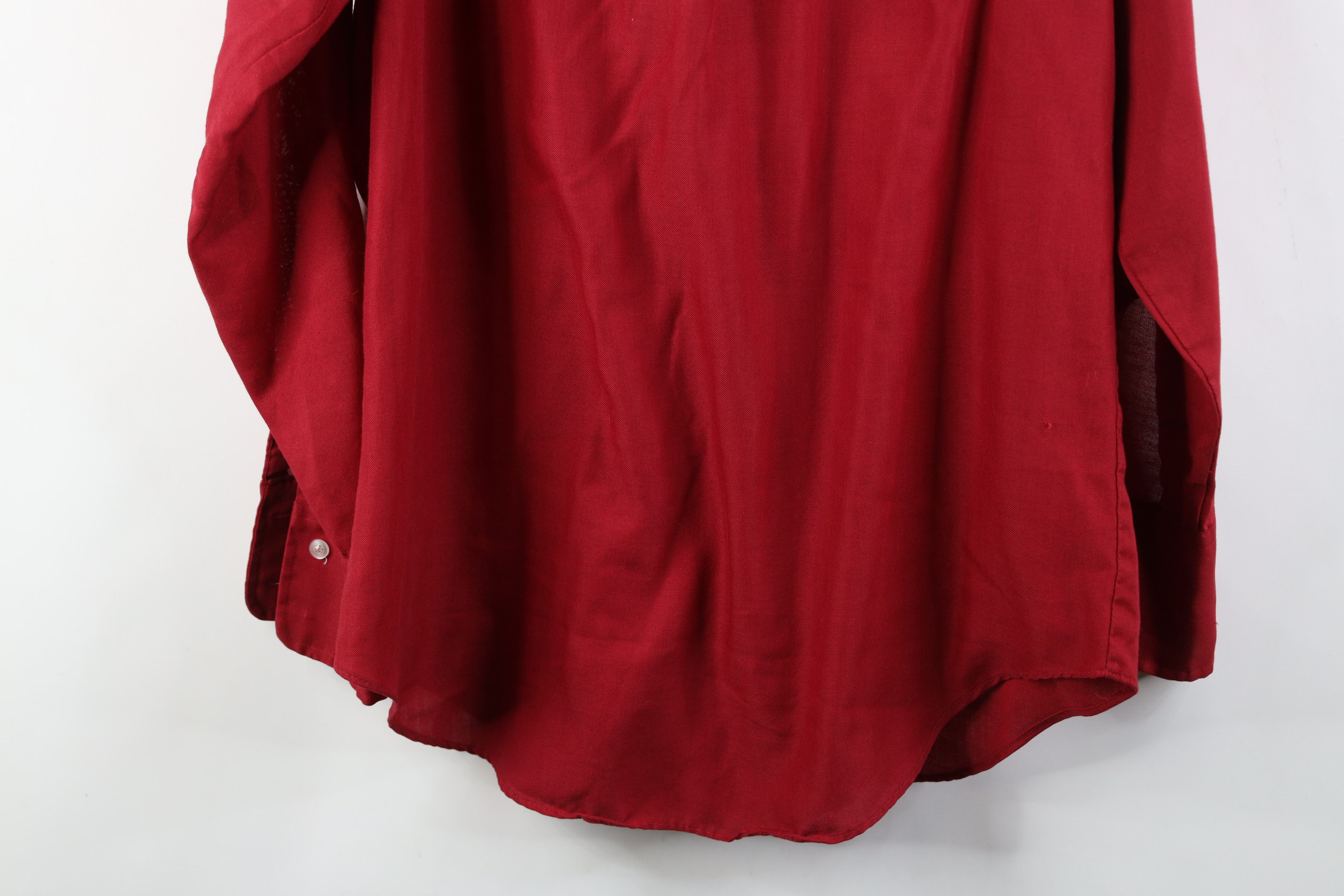Vintage Vintage 70s Streetwear Knit Collared Button Down Shirt Red Size US L / EU 52-54 / 3 - 14 Thumbnail