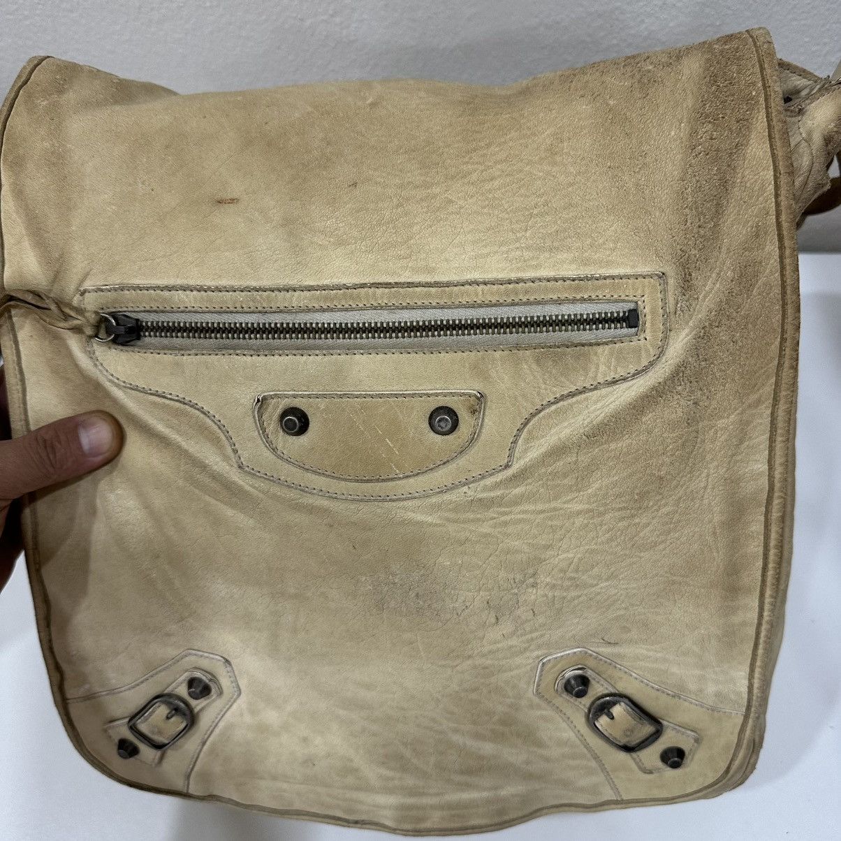 Balenciaga ‼️LASTDROP‼️ BALENCIAGA THE DAY LEATHER SHOULDER BAG Size ONE SIZE - 10 Thumbnail