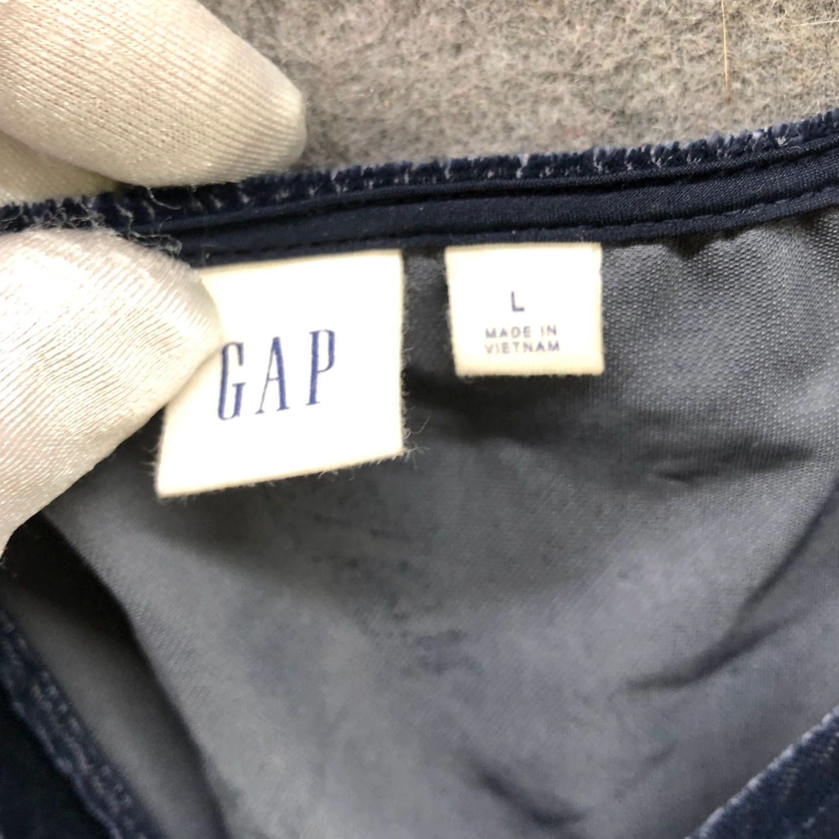 Gap Gap Velvet Cami Jumpsuit Women L Dark Blue Navy Tapered Relaxed Tie Waist Camisole Strapless Sleeveless One-Piece Pockets 100% Polyester Size 36" / US 14 / IT 50 - 5 Thumbnail