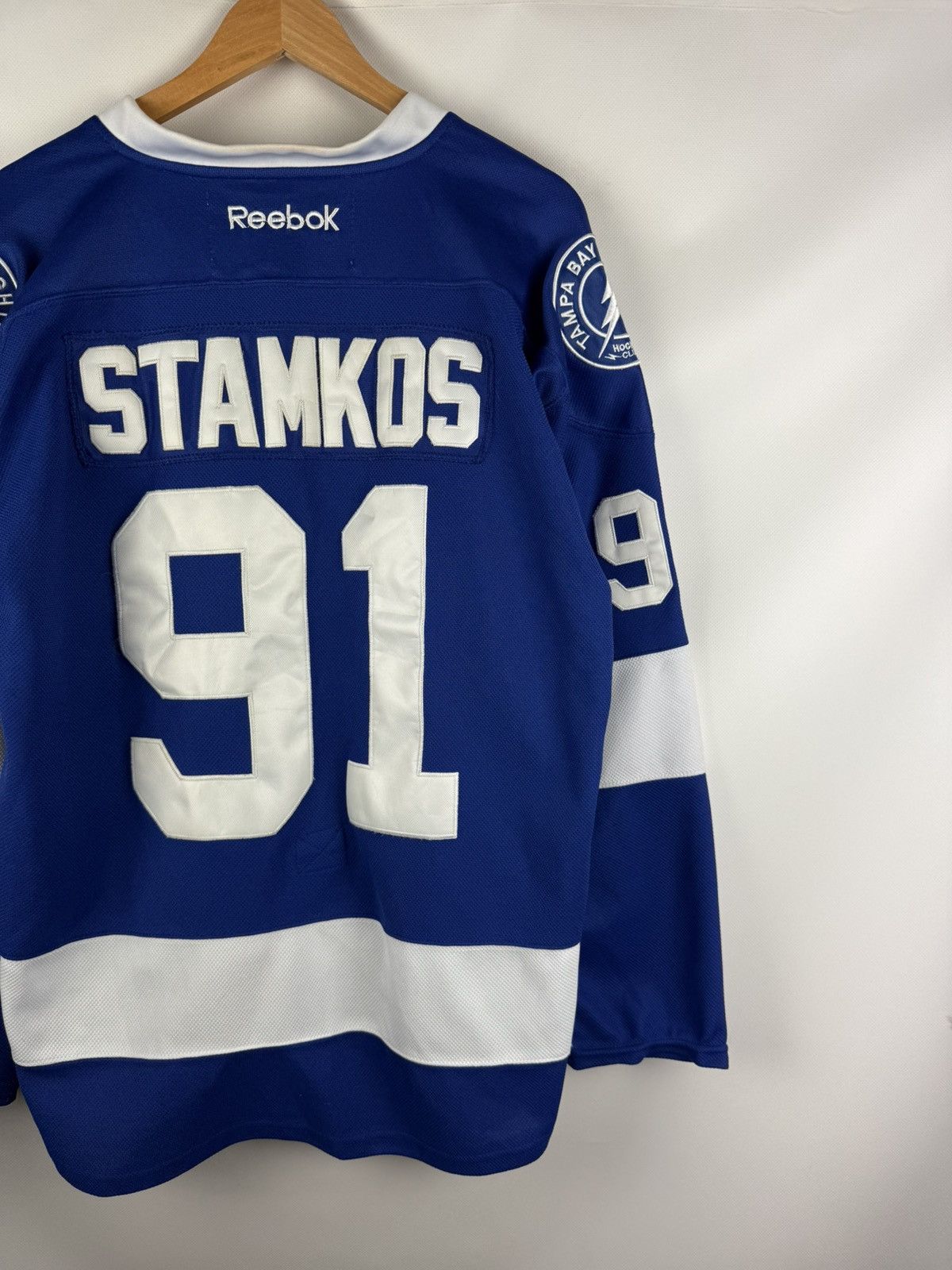 Reebok Reebok Tampa Bay Lightning #91 Stamkos NHL Hockey Jersey Size US M / EU 48-50 / 2 - 16 Thumbnail