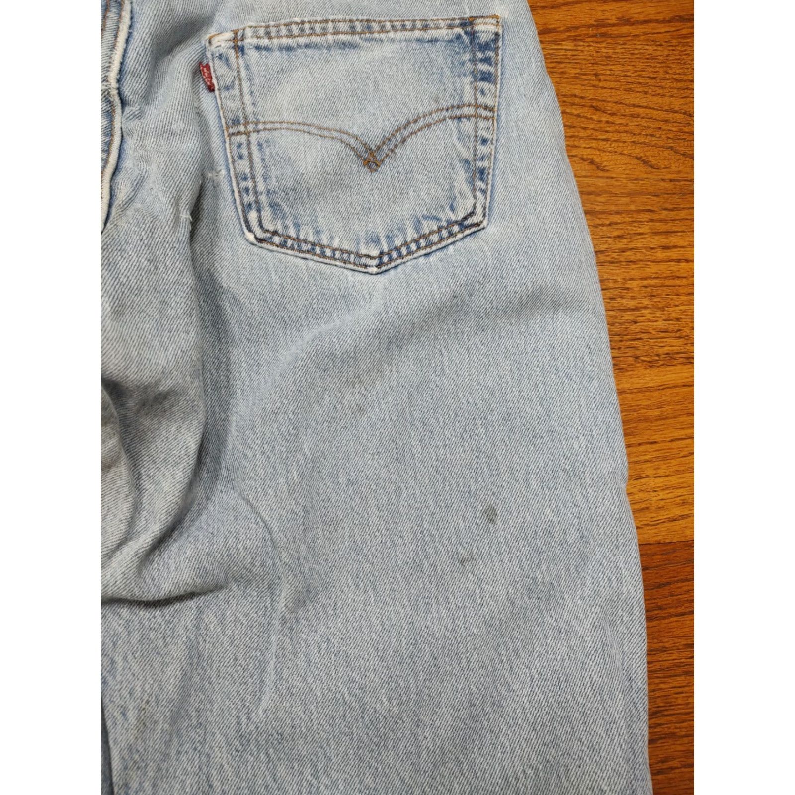 Levi's VINTAGE Levi's 501 Jeans Men 33x31 Blue USA 90s Thrashed Destroyed Straight 5-Pocket Button Closure Denim Cotton Classical Mens Size US 33 - 7 Thumbnail