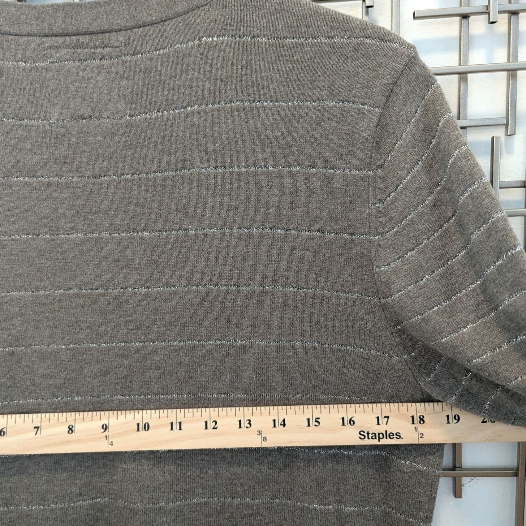 American Eagle Outfitters American Eagle Women's XL Cardigan Sweater Grey Metallic Stripe V Neck Y2K Size XL / US 12-14 / IT 48-50 - 7 Thumbnail