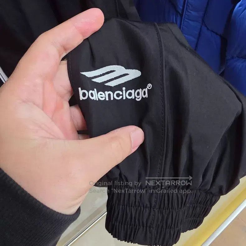 Balenciaga Balenciaga Manchester United Soccer Windbreaker Jacket Size US S / EU 44-46 / 1 - 9 Thumbnail