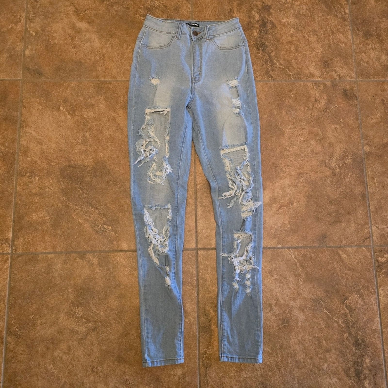 Fashion Nova Light Denim | FASHION NOVA | Distressed High Waisted Jean Size 26" / US 2 / IT 38 - 1 Thumbnail