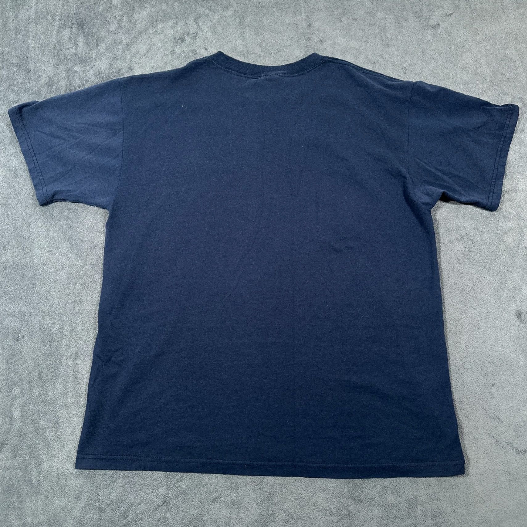 Fruit Of The Loom VINTAGE Fruit of the Loom T-Shirt Men Large Graphic Print Music Art Concert Navy Blue Short Sleeve Size US L / EU 52-54 / 3 - 4 Thumbnail