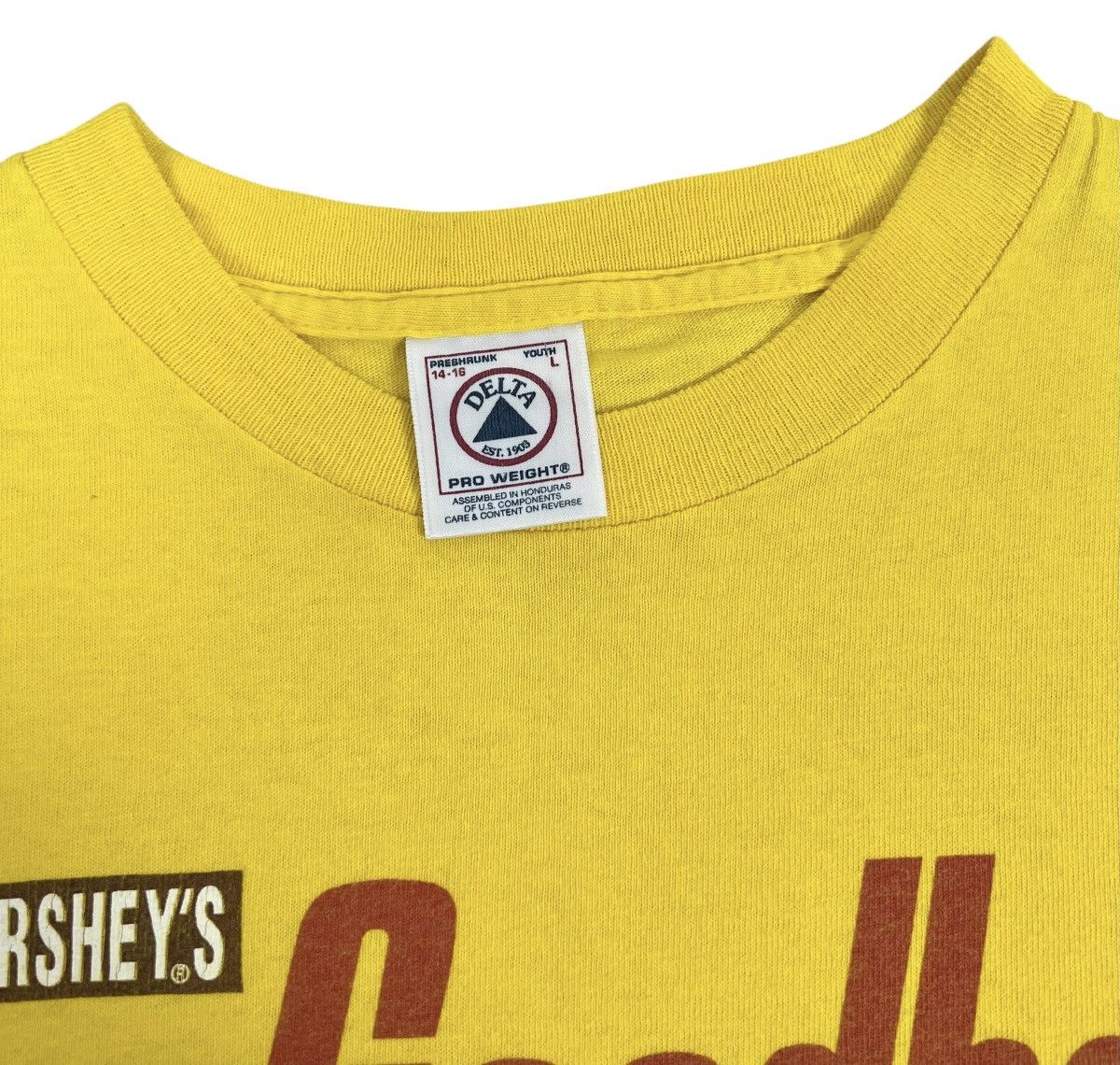 Other × Vintage Vintage Distressed Hersheys Mr Goodbar Promo Tee Size US S / EU 44-46 / 1 - 5 Thumbnail
