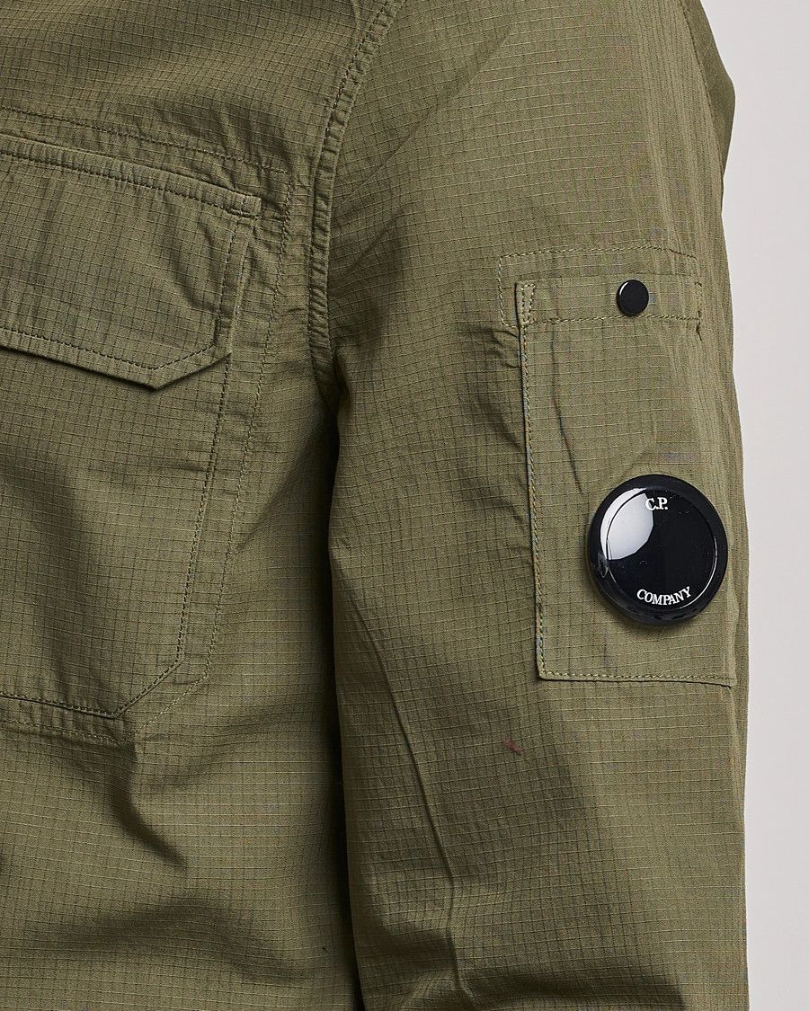 C.P. Company o1y1224 Solid Color Shirt in Military Green Size US XS / EU 42 / 0 - 5 Thumbnail