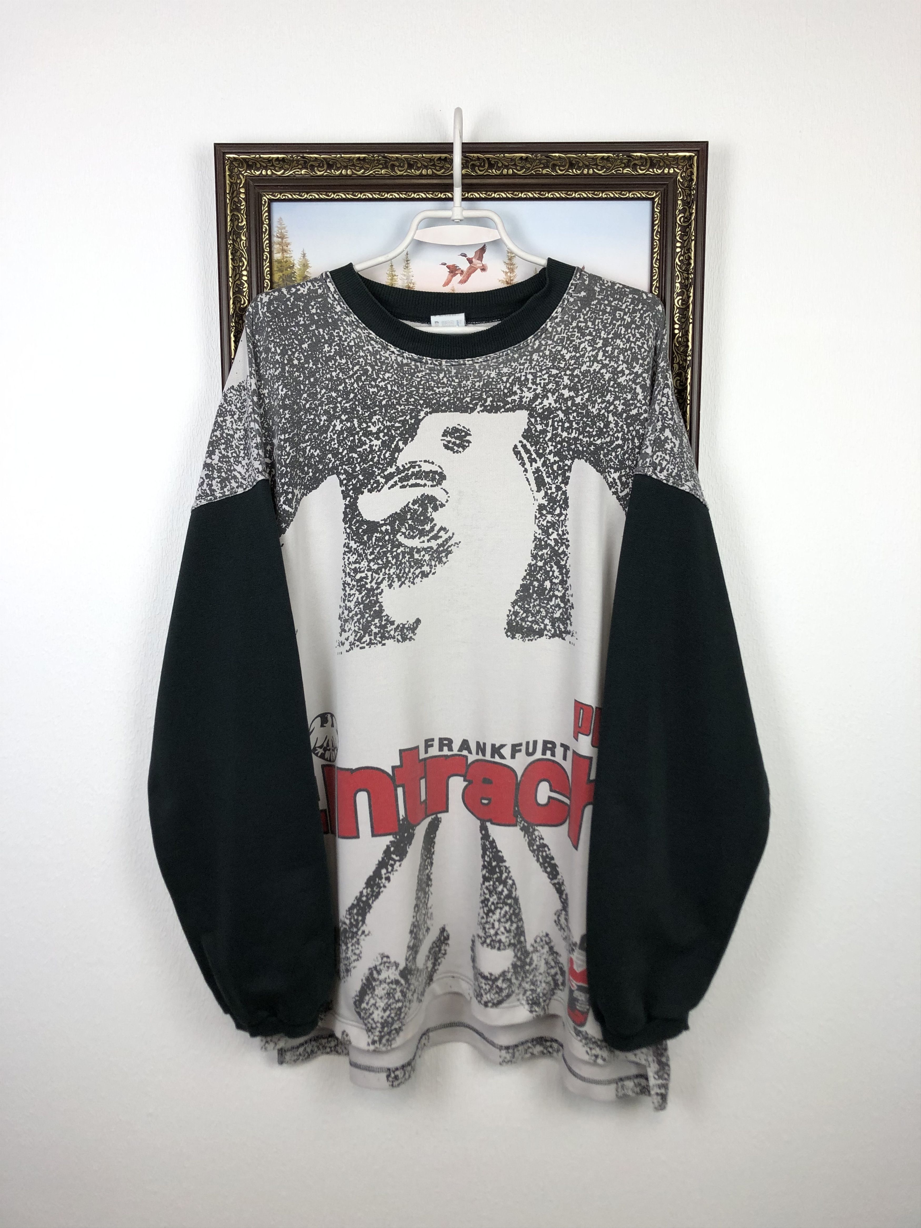 Vintage Vintage Eintracht Frankfurt Football Sweatshirt Tee Shirt Size US XL / EU 56 / 4 - 1 Thumbnail