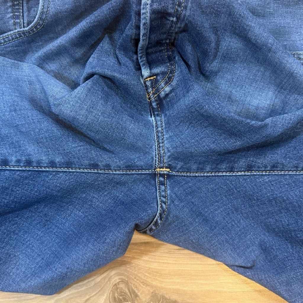 Levi's Levi’s 501 Men’s Jeans W38 L32 Blue Button Fly Straight Leg Size US 38 / EU 54 - 8 Thumbnail