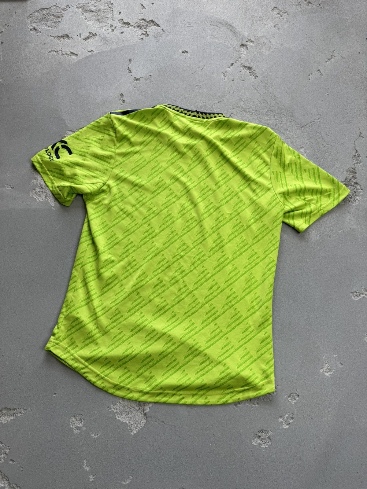Other Adidas Manchester United 22/23 Third Jersey Mens (HE2981) Size US XL / EU 56 / 4 - 6 Thumbnail