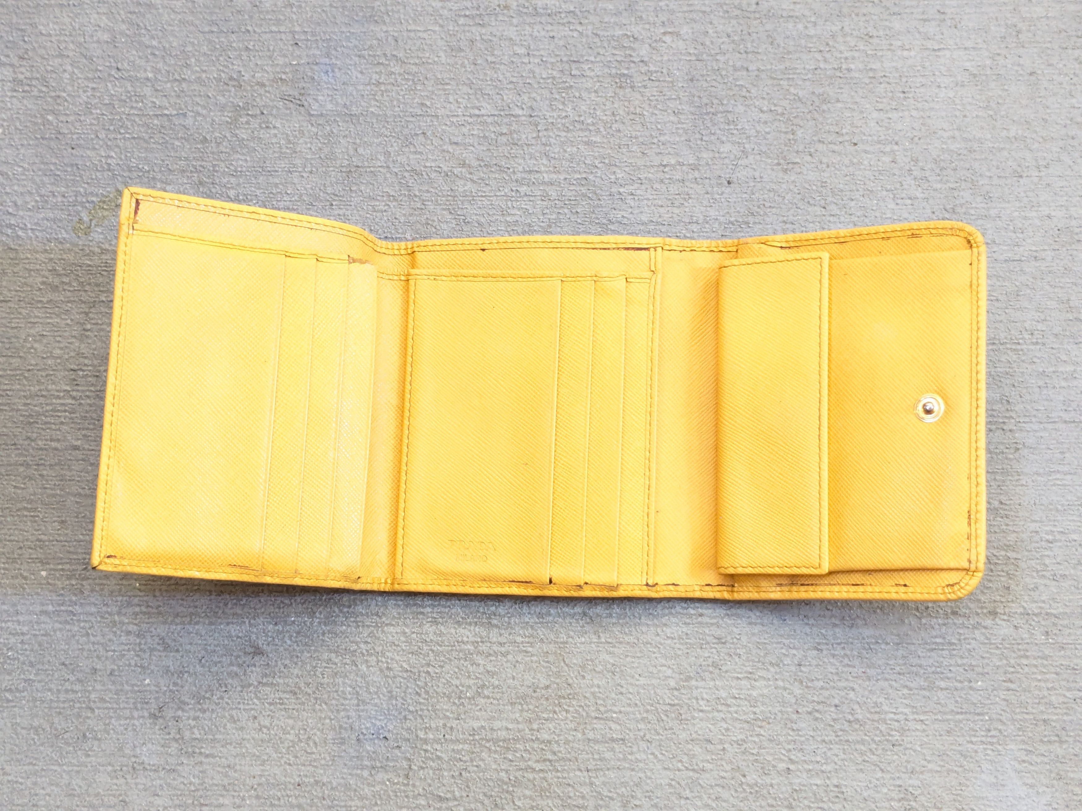 Prada Prada Wallet Yellow Leather Trifold Cardholder Y2K Size ONE SIZE - 11 Thumbnail