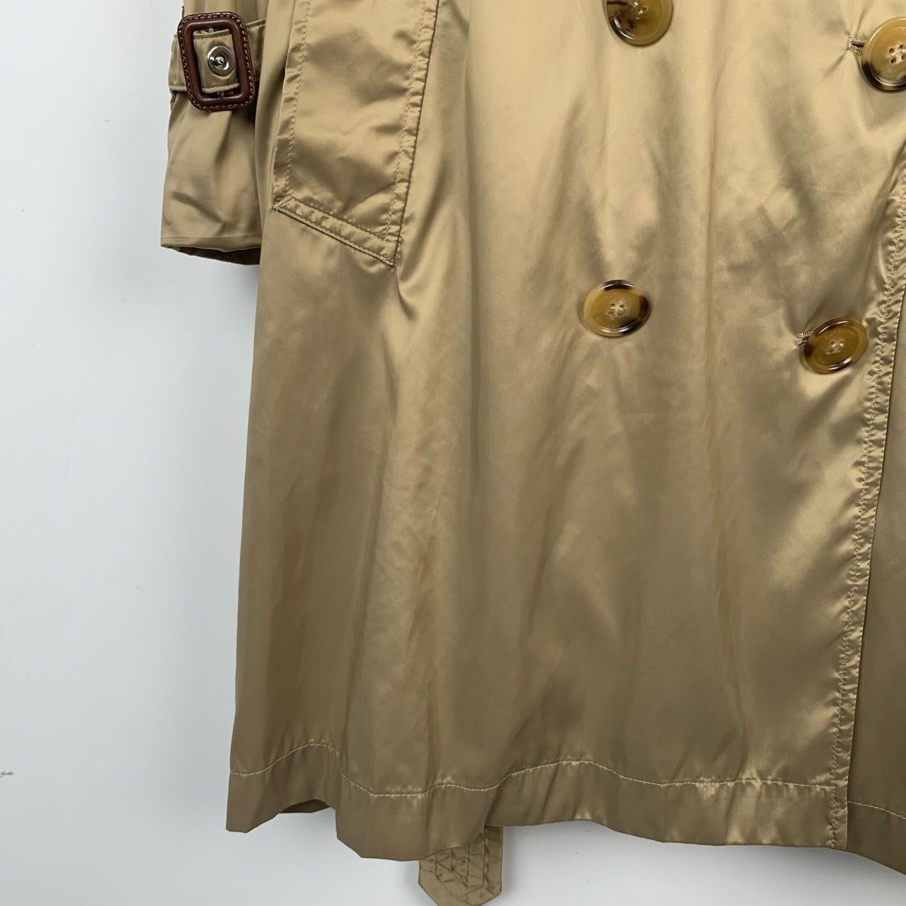 Burberry Burberry Double-Breasted Beige Trench Coat With Plaid Lining Size M / US 6-8 / IT 42-44 - 4 Thumbnail