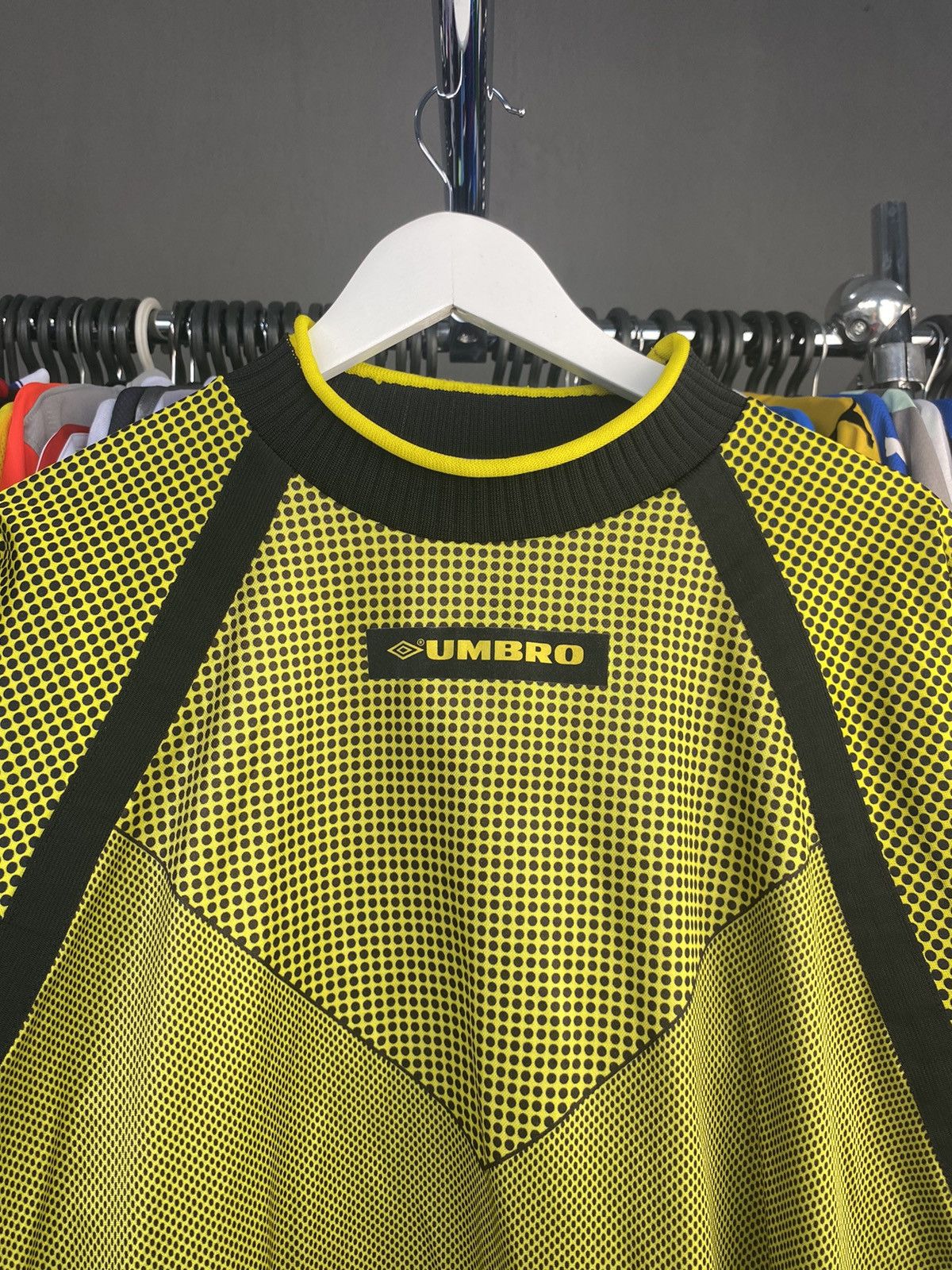 Umbro VINTAGE UMBRO TEMPLATE 1990'S GOALKEEPER FOOTBALL JERSEY Size US XXL / EU 58 / 5 - 3 Thumbnail