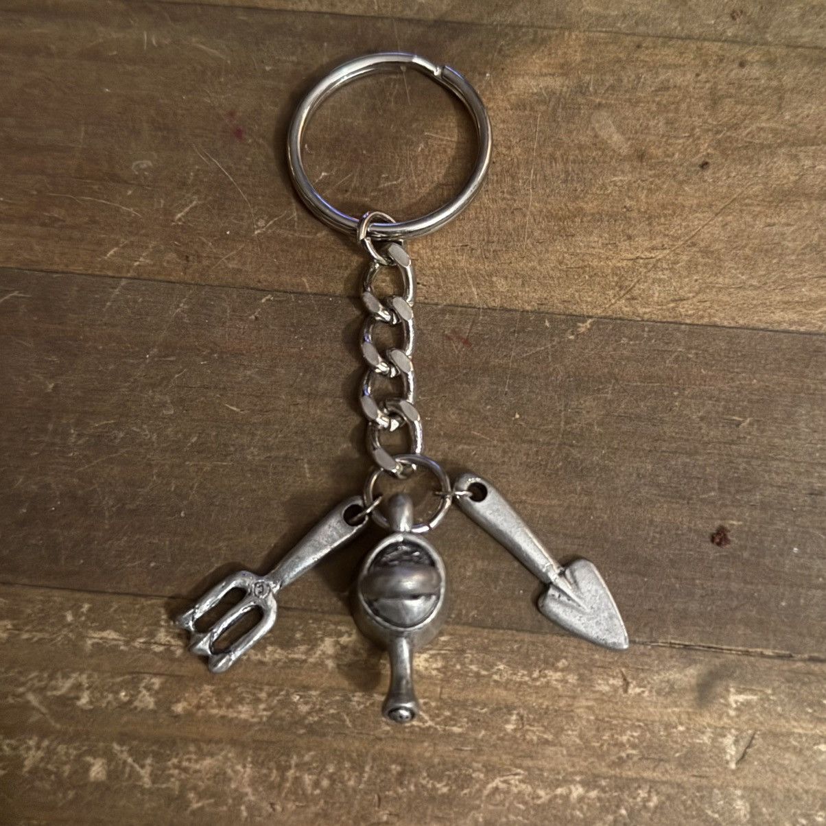 Vintage Vintage 1993 Seagull Canada gardening keychain Size ONE SIZE - 5 Thumbnail