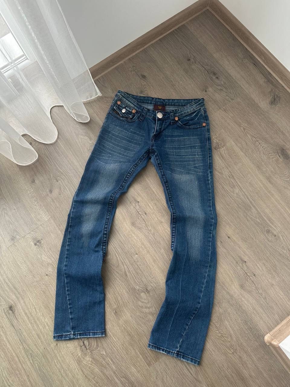 True Religion × Vintage Vintage True Religion Denim W’s Big Logo Pants Size US 29 - 13 Thumbnail