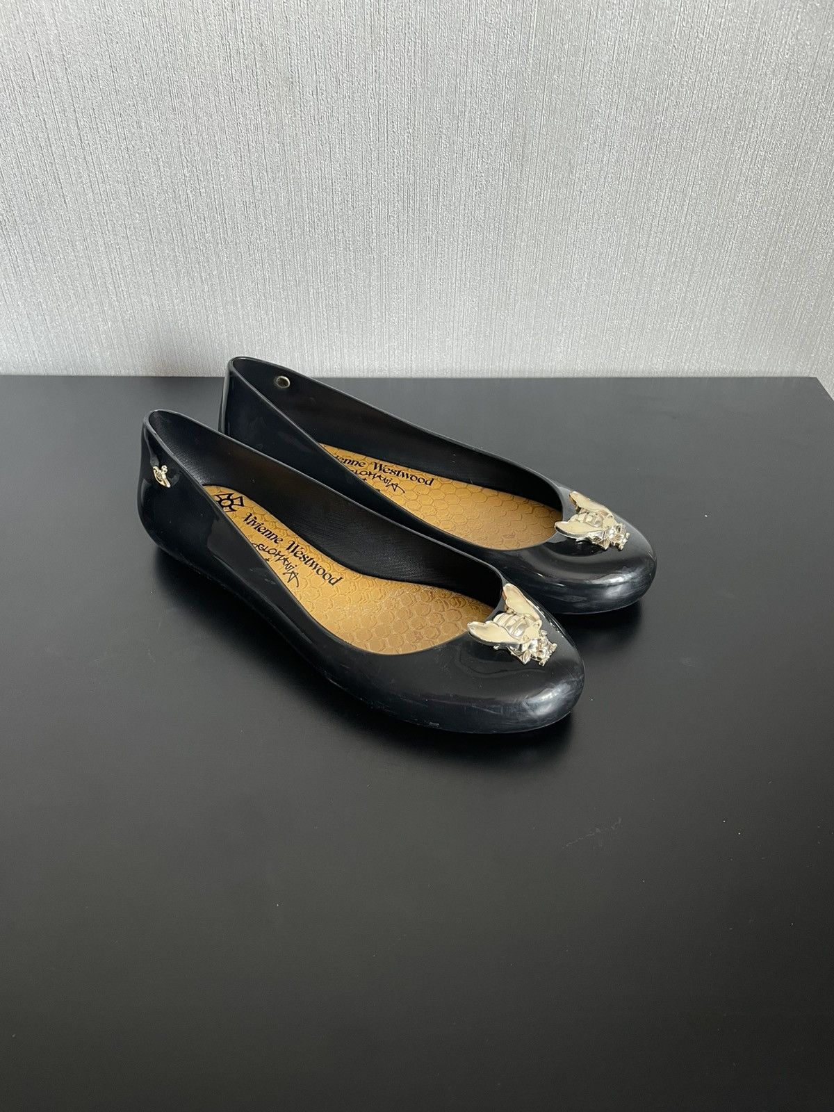 Melissa × Vivienne Westwood Rare Vivienne Westwood Anglomania Melissa Flats Bee 🐝 Y2k Size US 7 / IT 37 - 3 Thumbnail