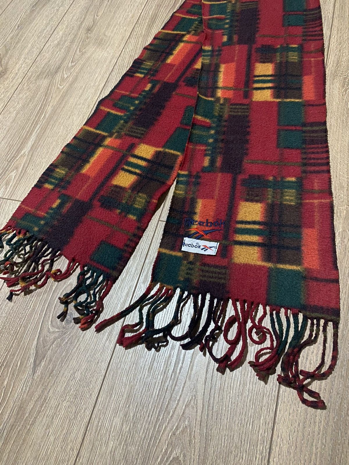 Reebok Vintage Rare Reebok Archival sportswear Scarf Size ONE SIZE - 6 Thumbnail