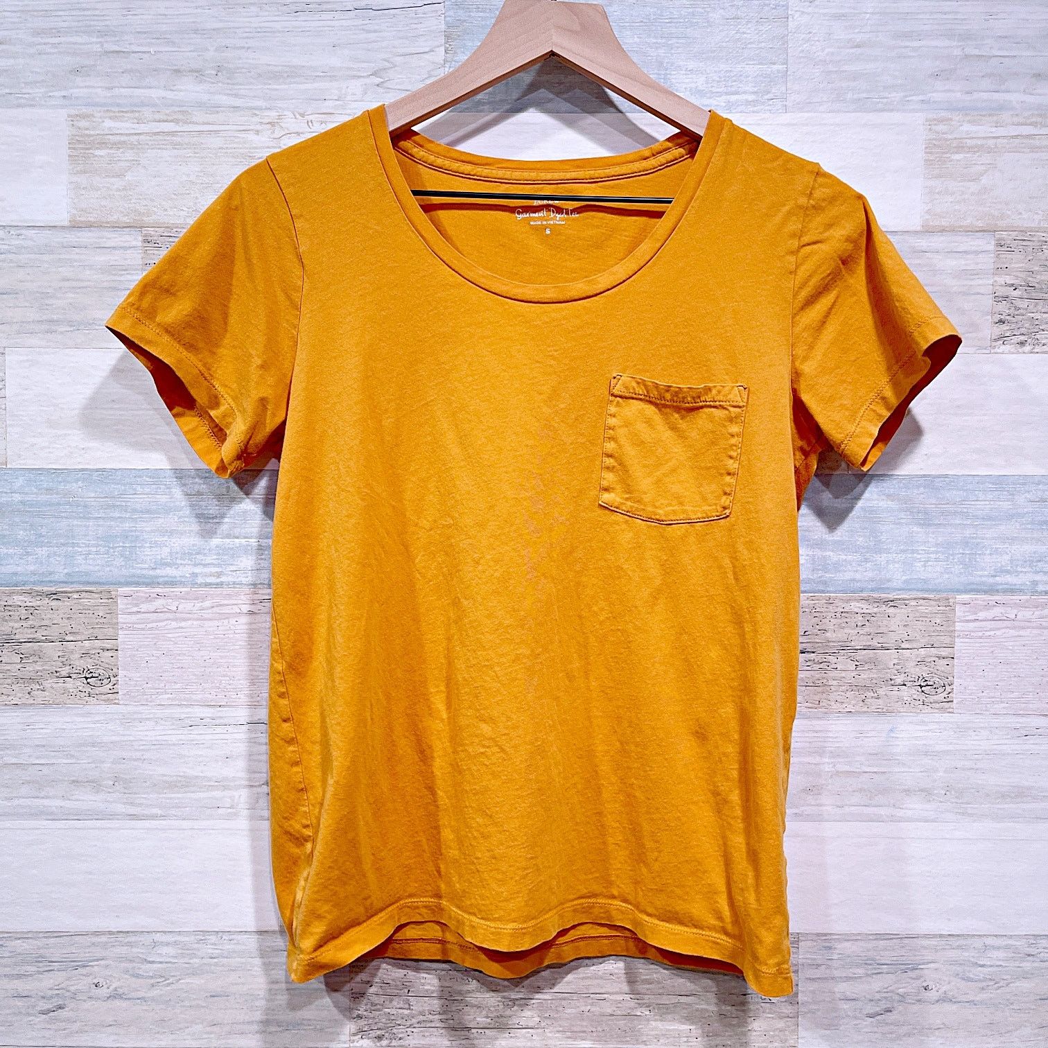 J.Crew J Crew Garment Dyed Relaxed Pocket Tee Yellow Womens Small Size S / US 4 / IT 40 - 1 Thumbnail