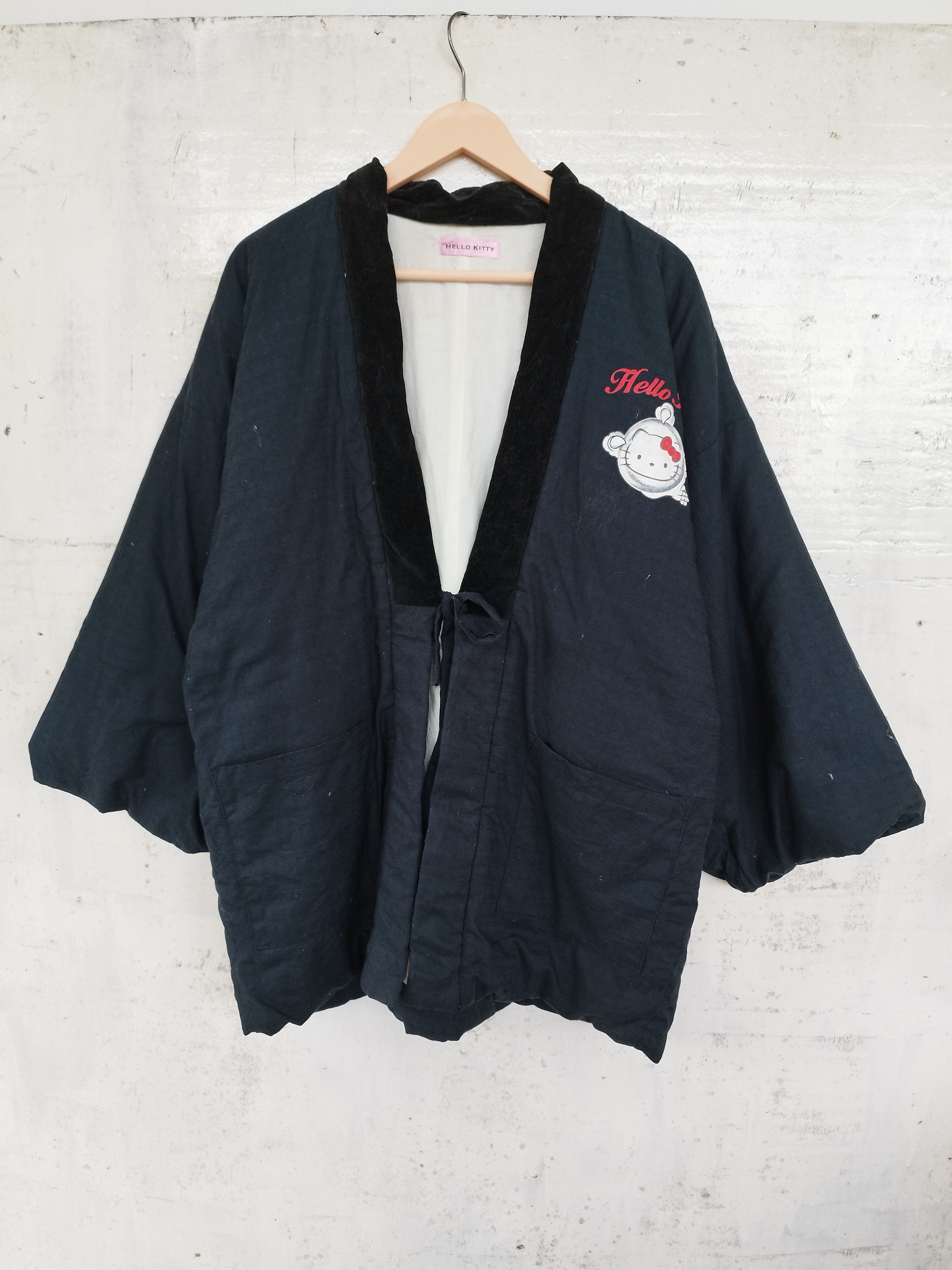 Vintage Rare🔥🔥🔥 Vintage Sukajan Dragon Hello kitty kimono jacket Size US M / EU 48-50 / 2 - 4 Thumbnail