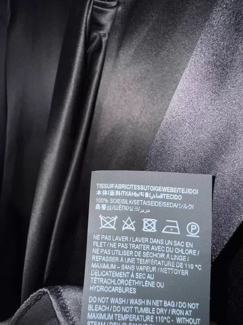 Saint Laurent Paris Saint Laurent Paris size 37 Ribbon Silk Shirt i Size US S / EU 44-46 / 1 - 6 Thumbnail