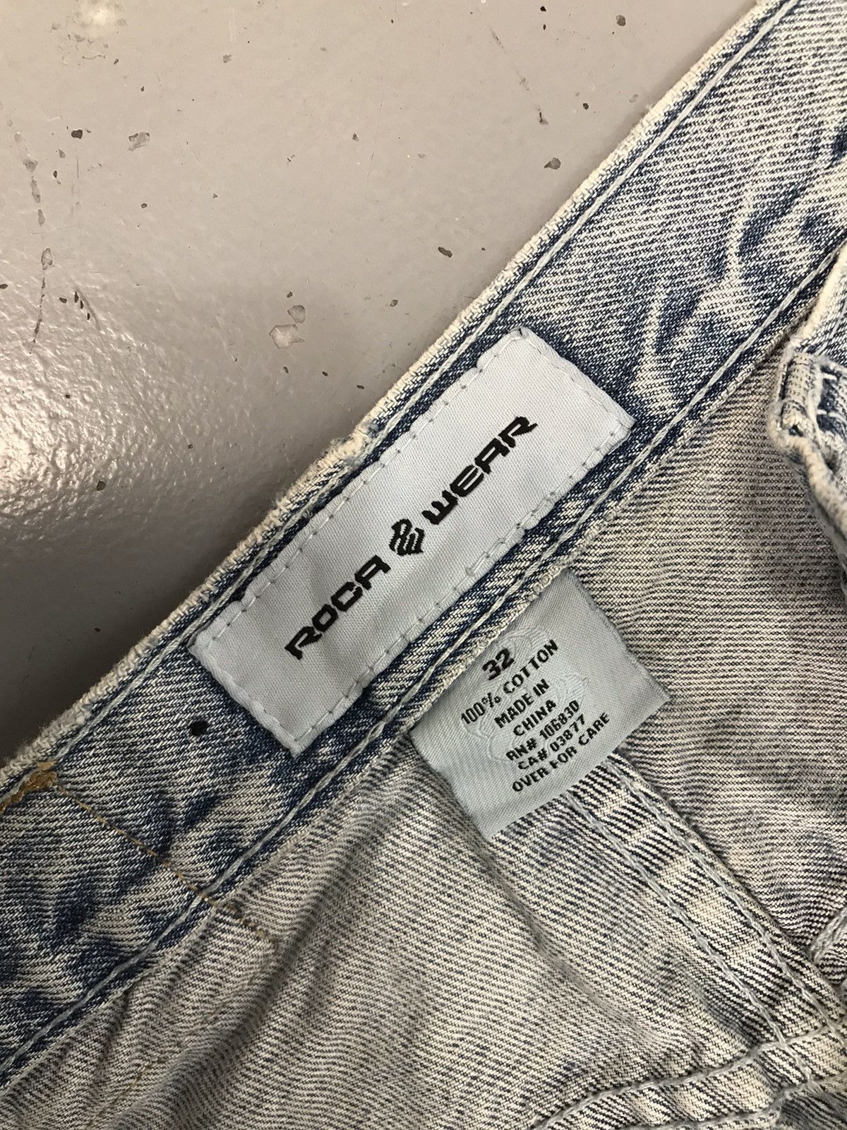 Rocawear Vintage rocawear skater denim jort Size US 34 / EU 50 - 11 Thumbnail