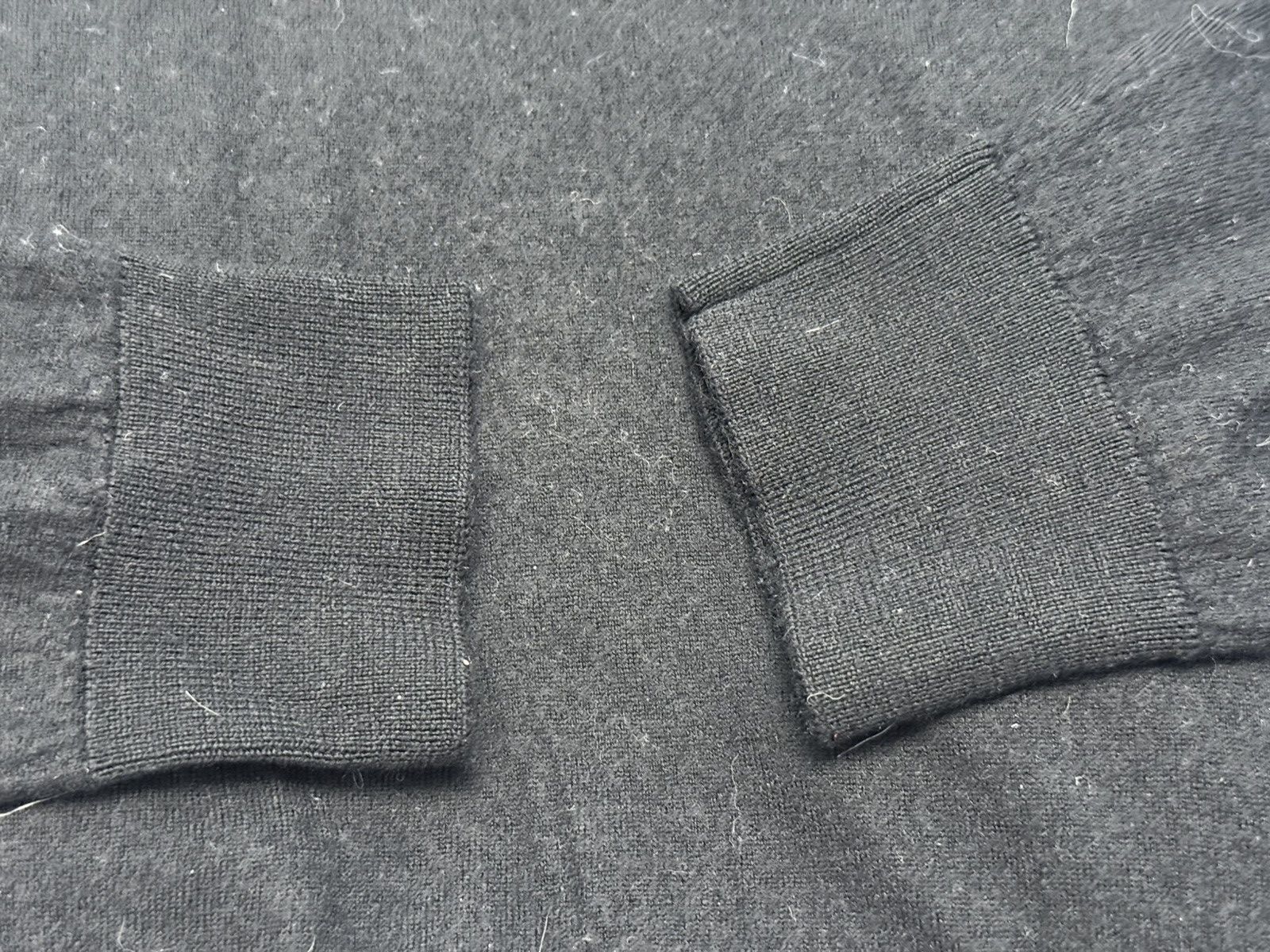Gucci Gucci turtleneck wool black sweater womens Tom Ford Era Size L / US 10 / IT 46 - 5 Thumbnail