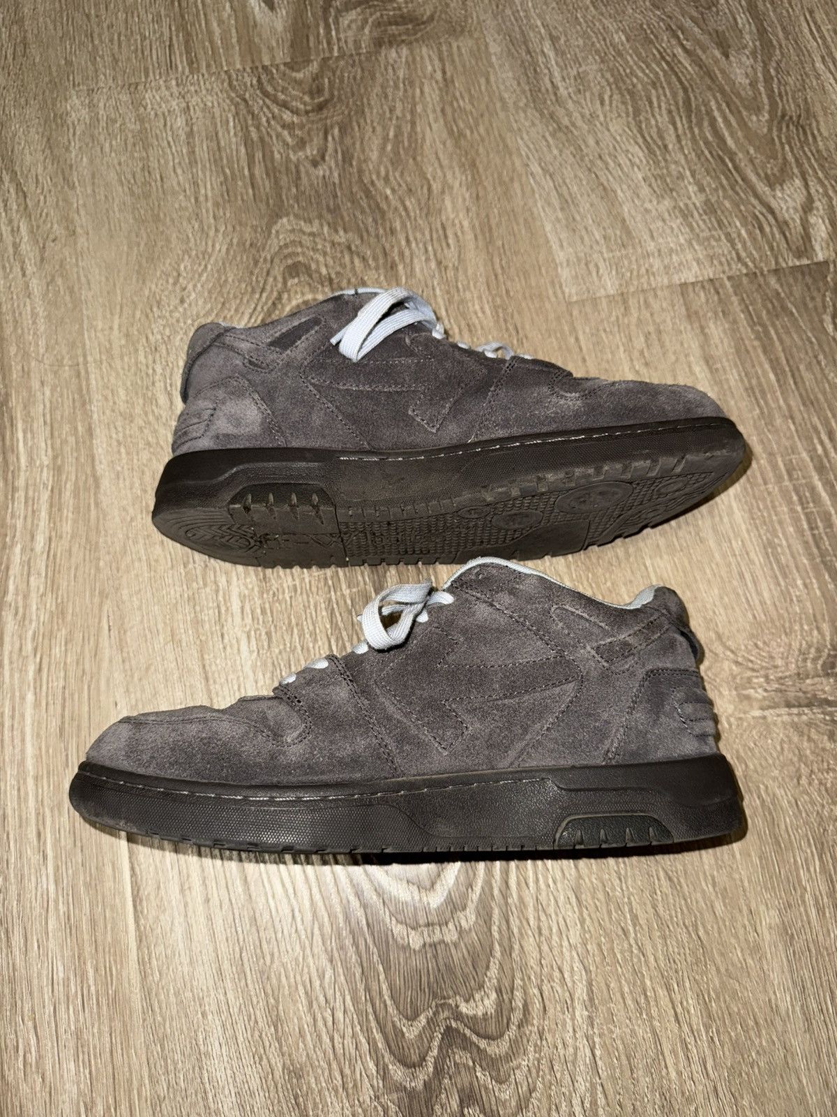 Off-White Off-White Out of Office Suede Size US 8 / EU 41 - 3 Thumbnail