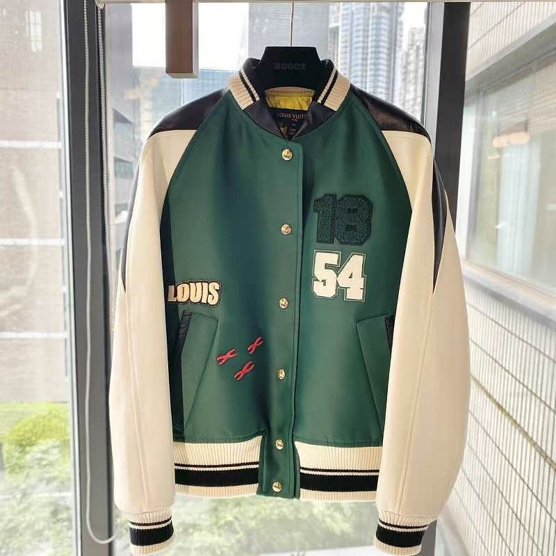 Louis Vuitton Louis Vuitton 1854 Varsity Bomber Size 40 Size S / US 4 / IT 40 - 1 Thumbnail