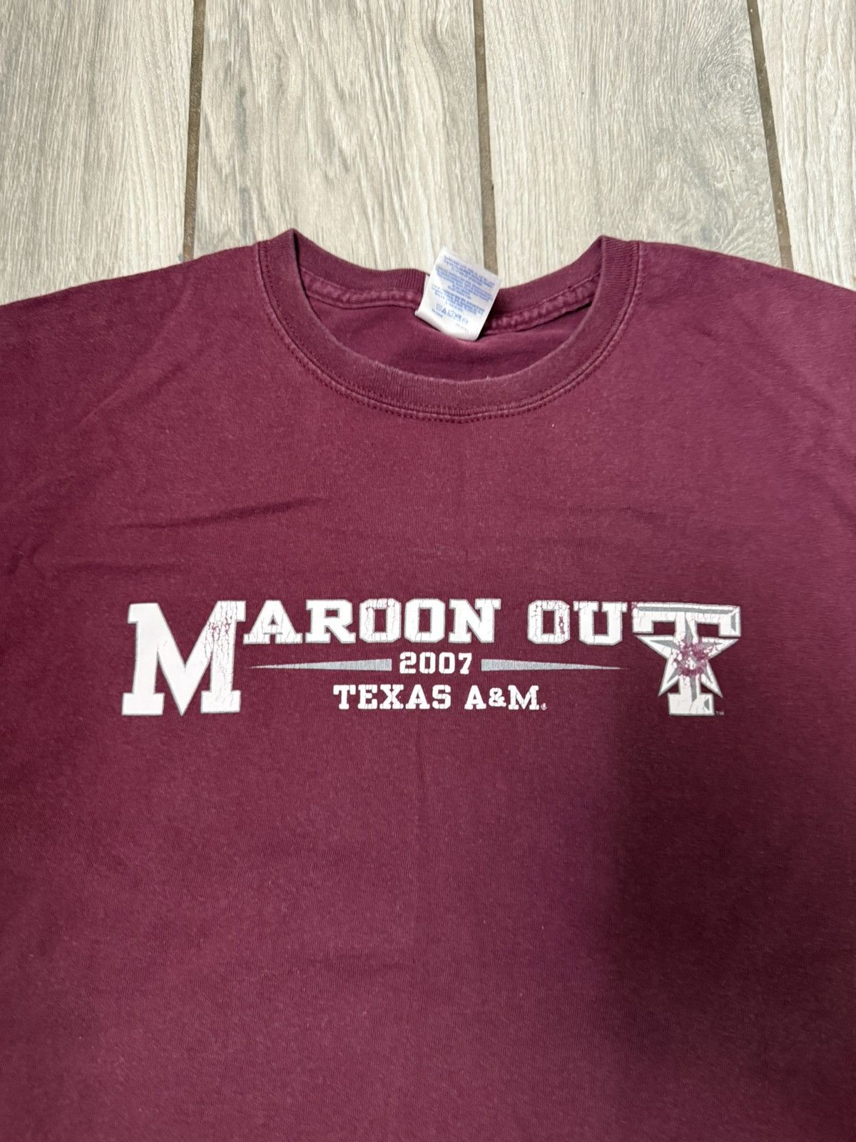 Gildan × NCAA Vintage 2007 Texas A&M University Maroon Out Tee Size US L / EU 52-54 / 3 - 4 Thumbnail
