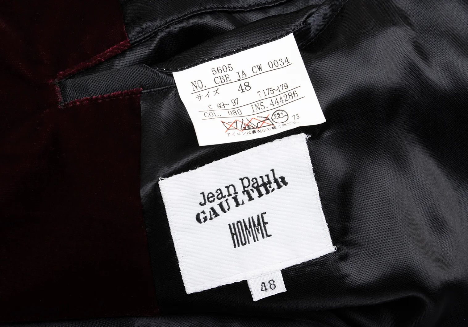 Jean Paul Gaultier Velvet Shawl Collar Jacket in Burdy Size 48 Size US M / EU 48-50 / 2 - 15 Thumbnail