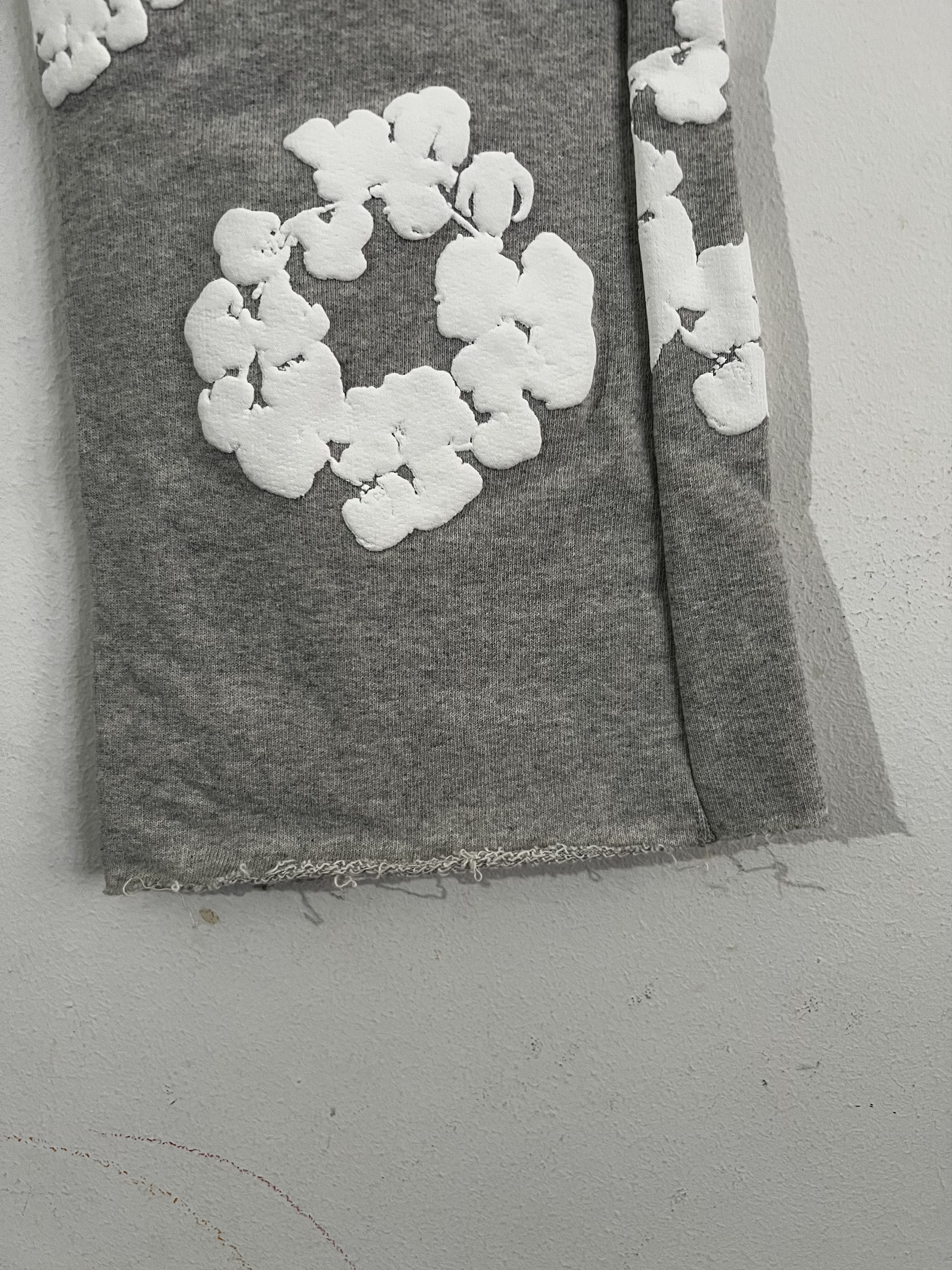 DENIM TEARS × READYMADE Denim Tears X Readymade Grey Sweatpants Size US 34 / EU 50 - 8 Thumbnail