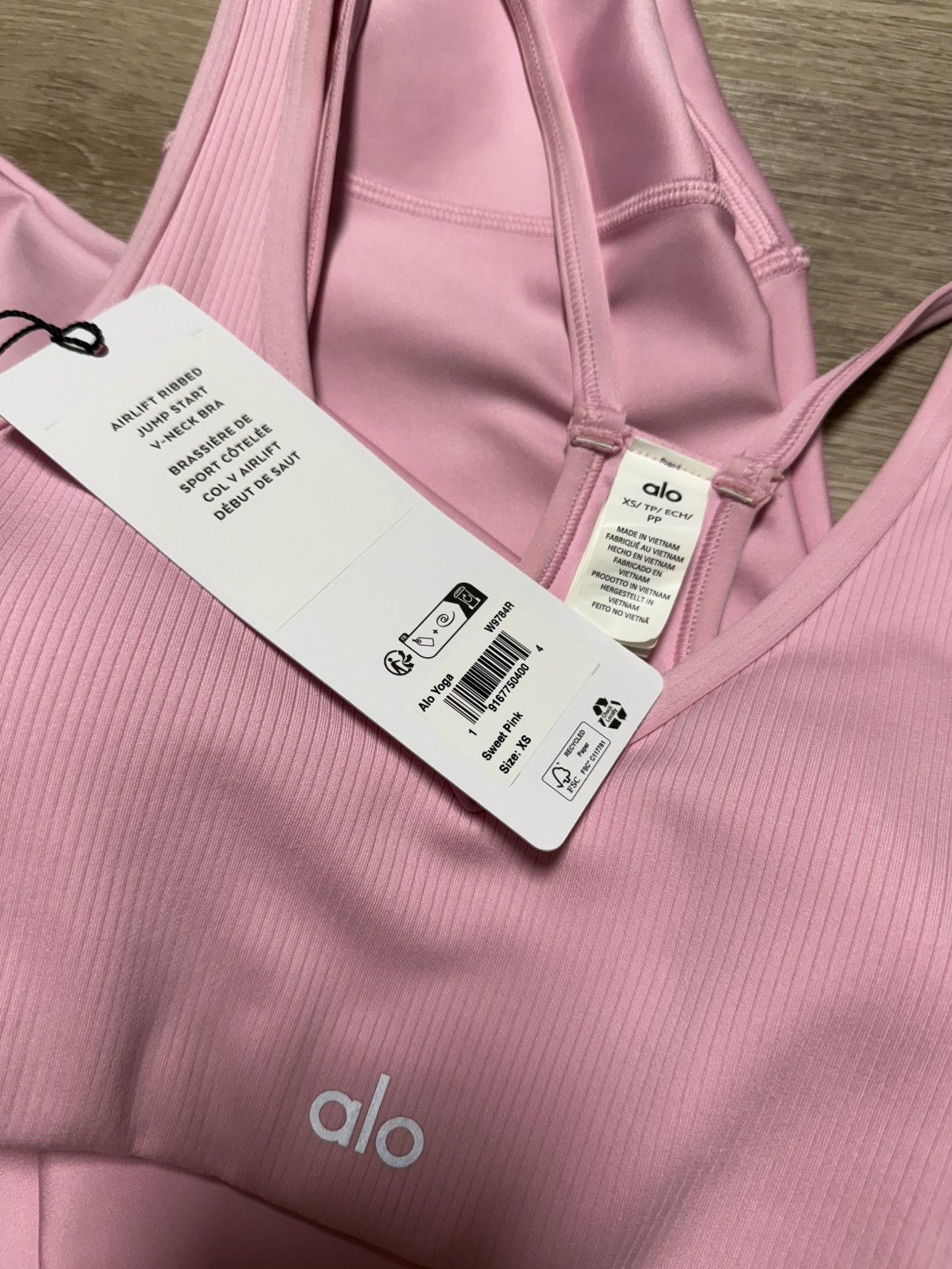 Alo Yoga Sport Bra XS and Airlift Leggings XS Set Sweet Pink