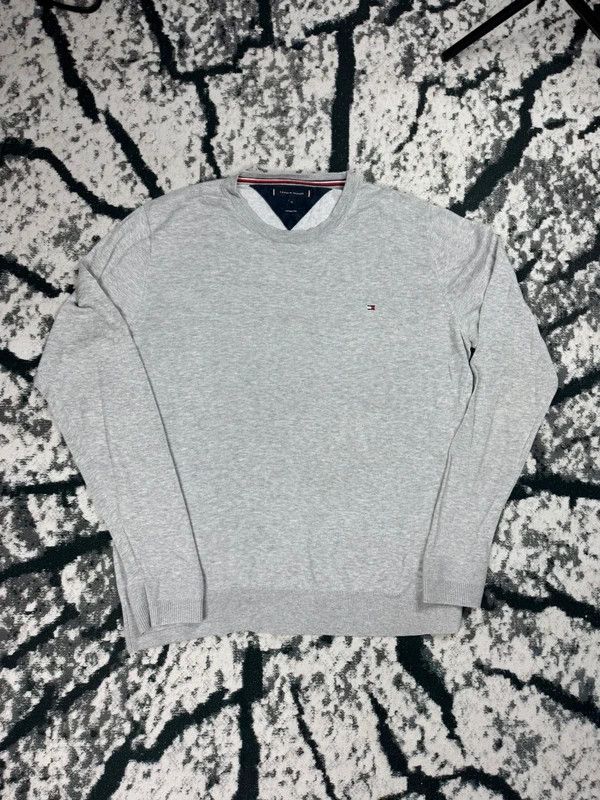 Tommy Hilfiger Tommy Hilfiger Gray XL Silk Sweater Size US XL / EU 56 / 4 - 1 Thumbnail