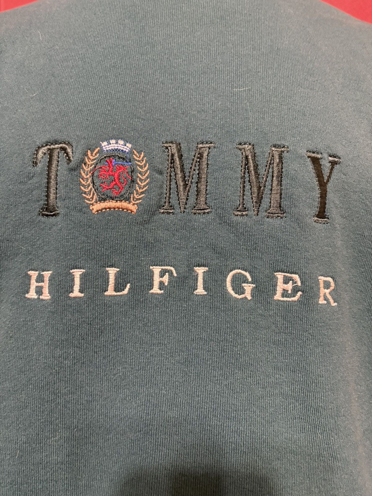 Tommy Hilfiger Vintage Tommy Hilfiger Sweatshirt 90s Crest Preppy Grail Size US XL / EU 56 / 4 - 1 Thumbnail