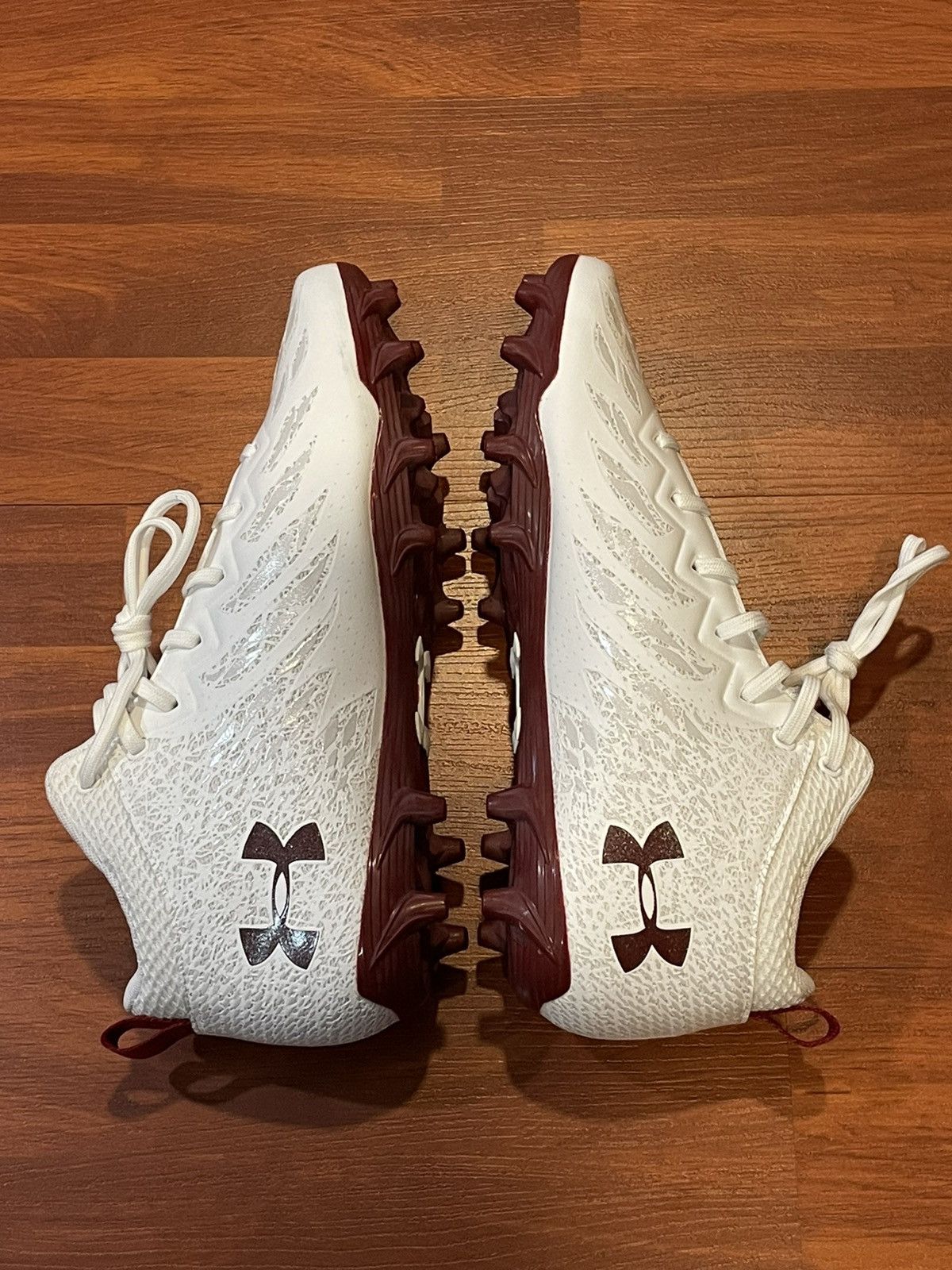 Under Armour Under Armour Spotlight 4D Mid ‘White Maroon’ size mens 11.5 Size US 11.5 / EU 44-45 - 6 Thumbnail