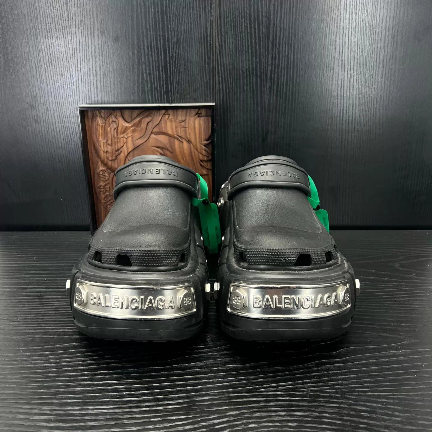 Balenciaga Balenciaga x Crocs Slides 44 Barely Worn With Box Size US 11 / EU 44 - 2 Thumbnail