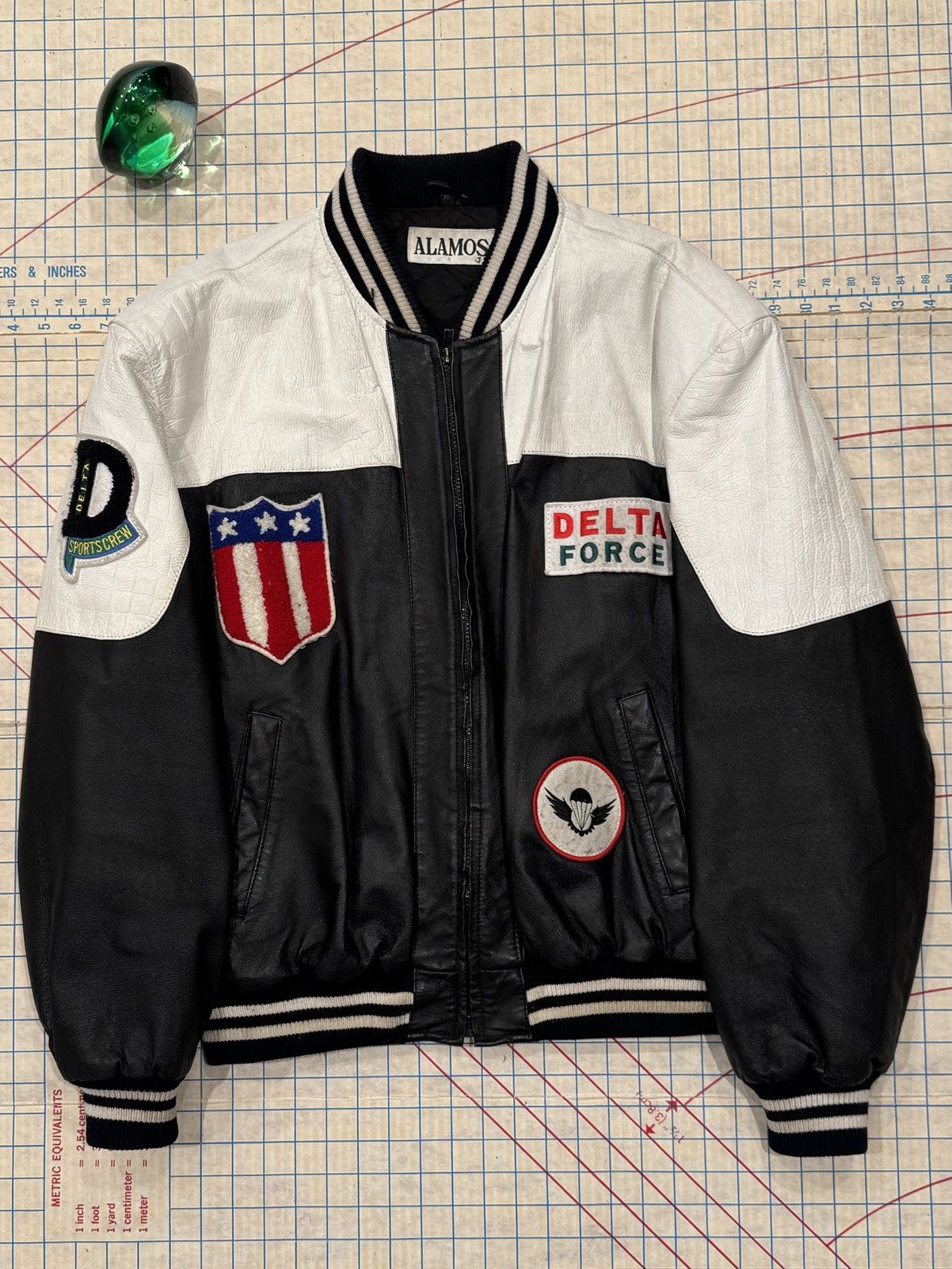 Vintage Vintage Alamos Delta Force Leather Bomber Jacket Mens SizeXL Size US XL / EU 56 / 4 - 5 Thumbnail