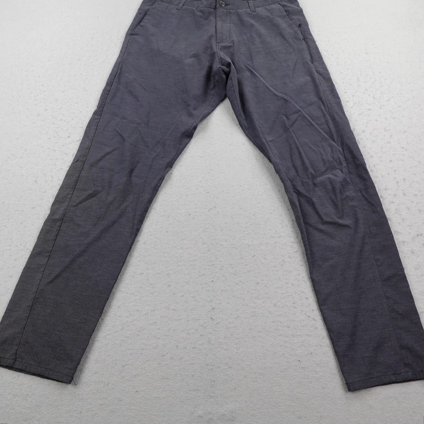 Vuori Vuori Pants Mens 32x32 Gray Performance Chino Slim Straight Stretch Golf Flex Pants - Mens Adjustable Inseam 32 Size US 32 / EU 48 - 3 Thumbnail