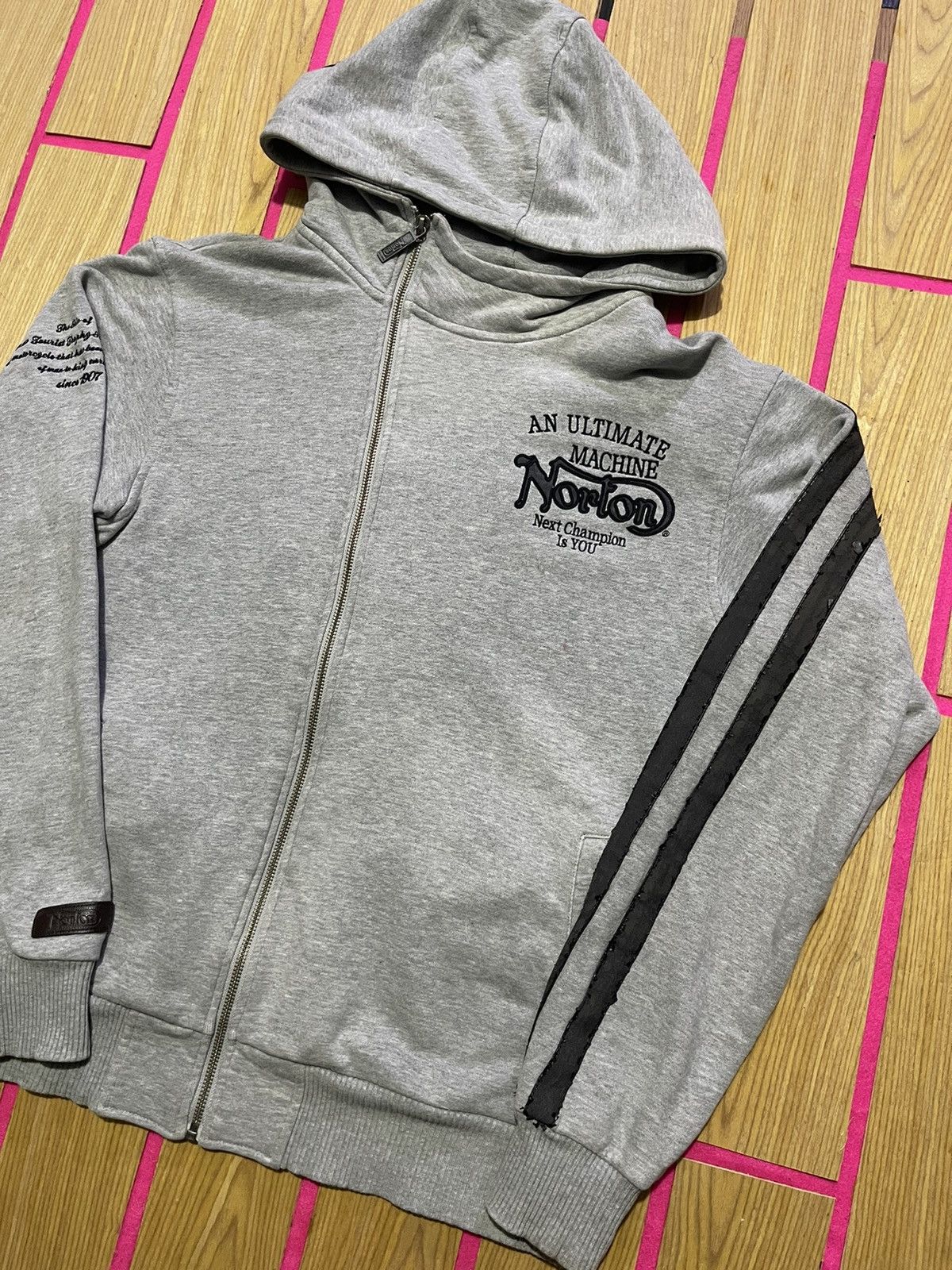 If Six Was Nine NORTON Y2K ZIPPER HOODIE with full embroidery motif Size US L / EU 52-54 / 3 - 6 Thumbnail