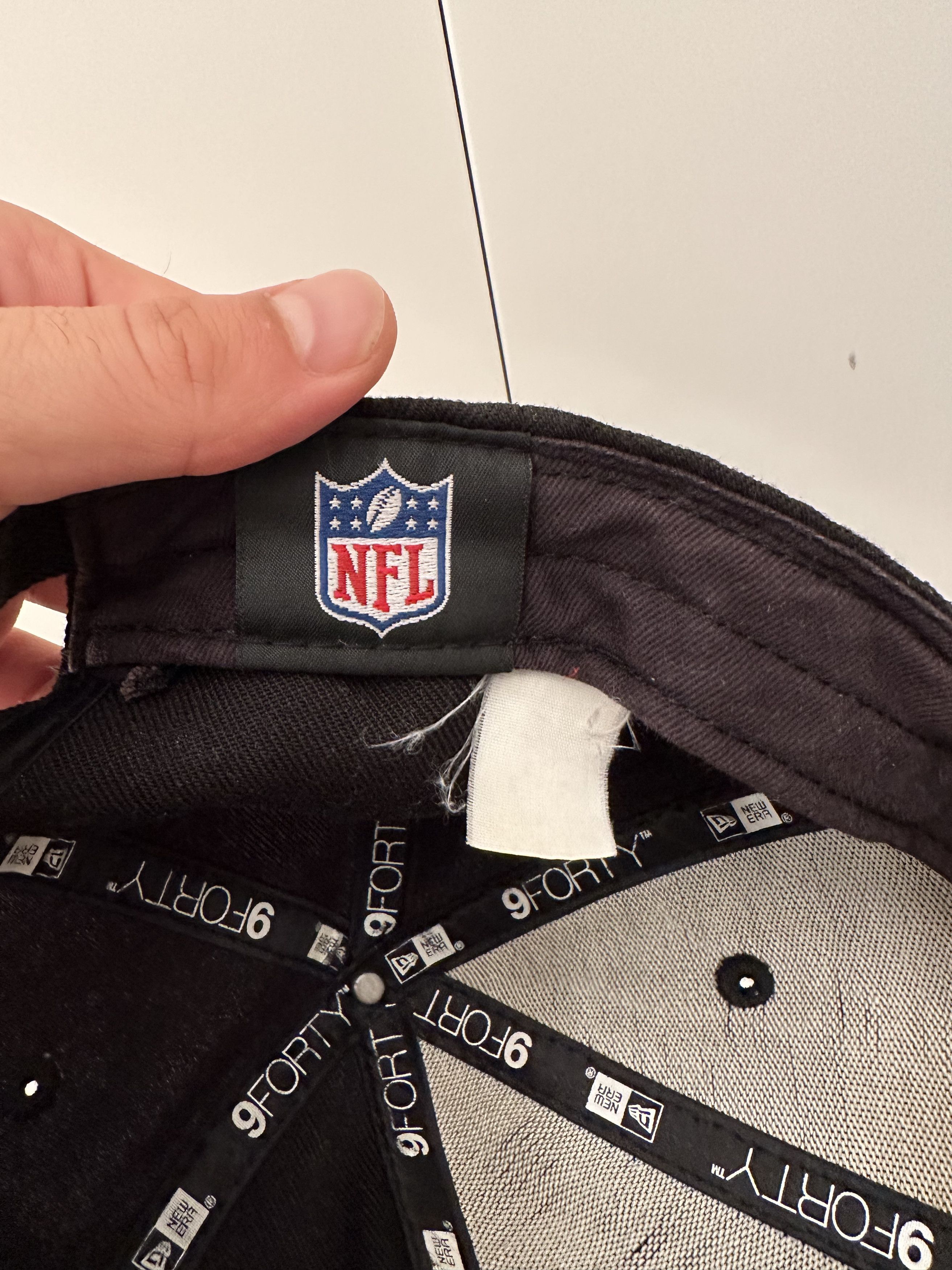 New Era Vintage 90s Oakland Raiders Cap Hat Trucker NFL Streetwear Size ONE SIZE - 4 Thumbnail