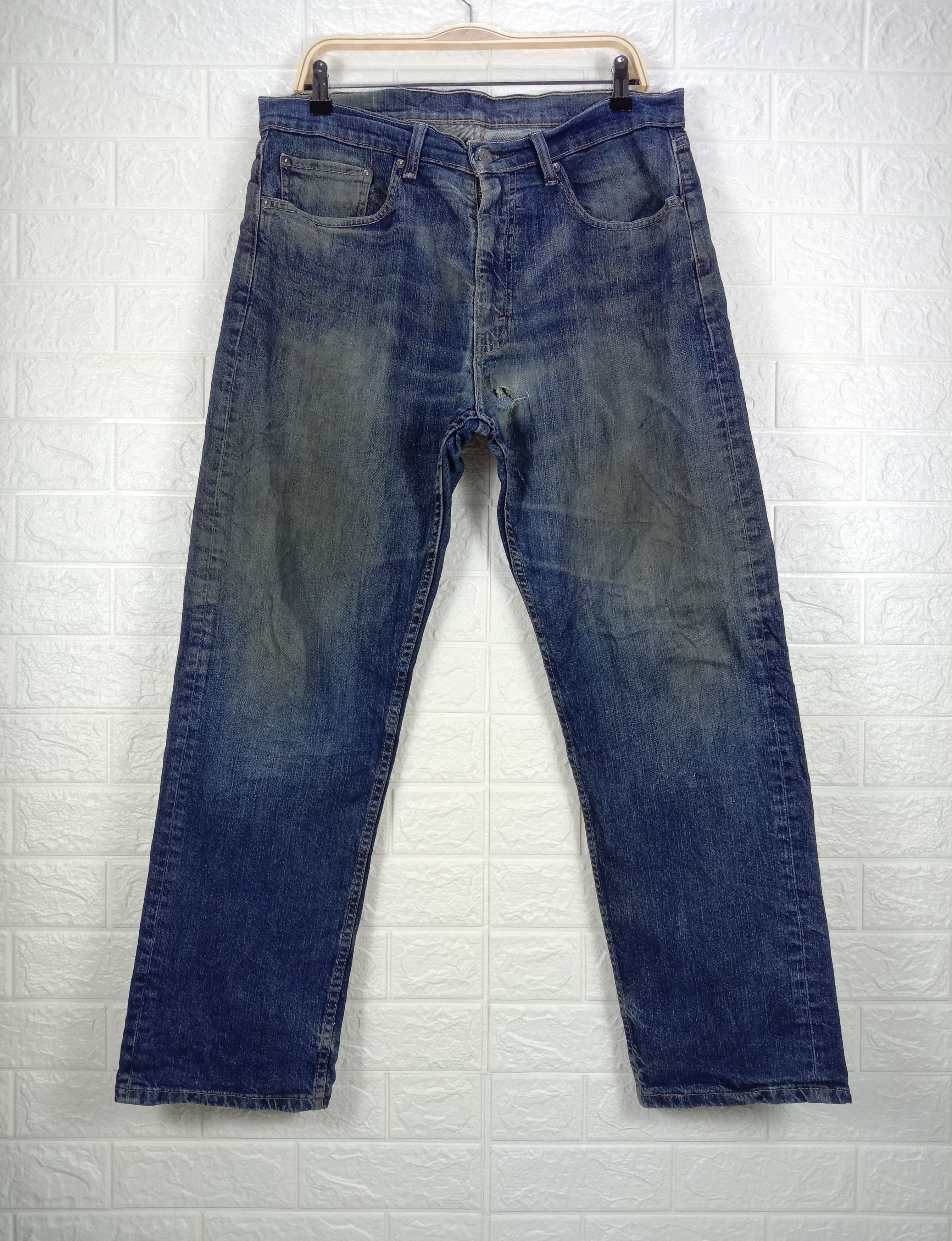 image of Vintage Levi's 505 Jeans Rusty Wash Distressed Denim in Blue, Men's (Size 34)